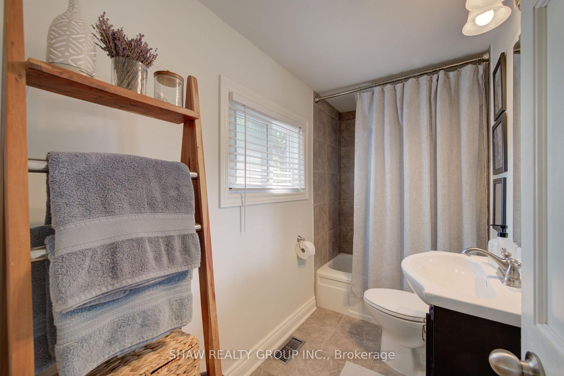 Photo 22 of 15 Gilholm Avenue, Cambridge, St. Andrews Estates — HOMEH