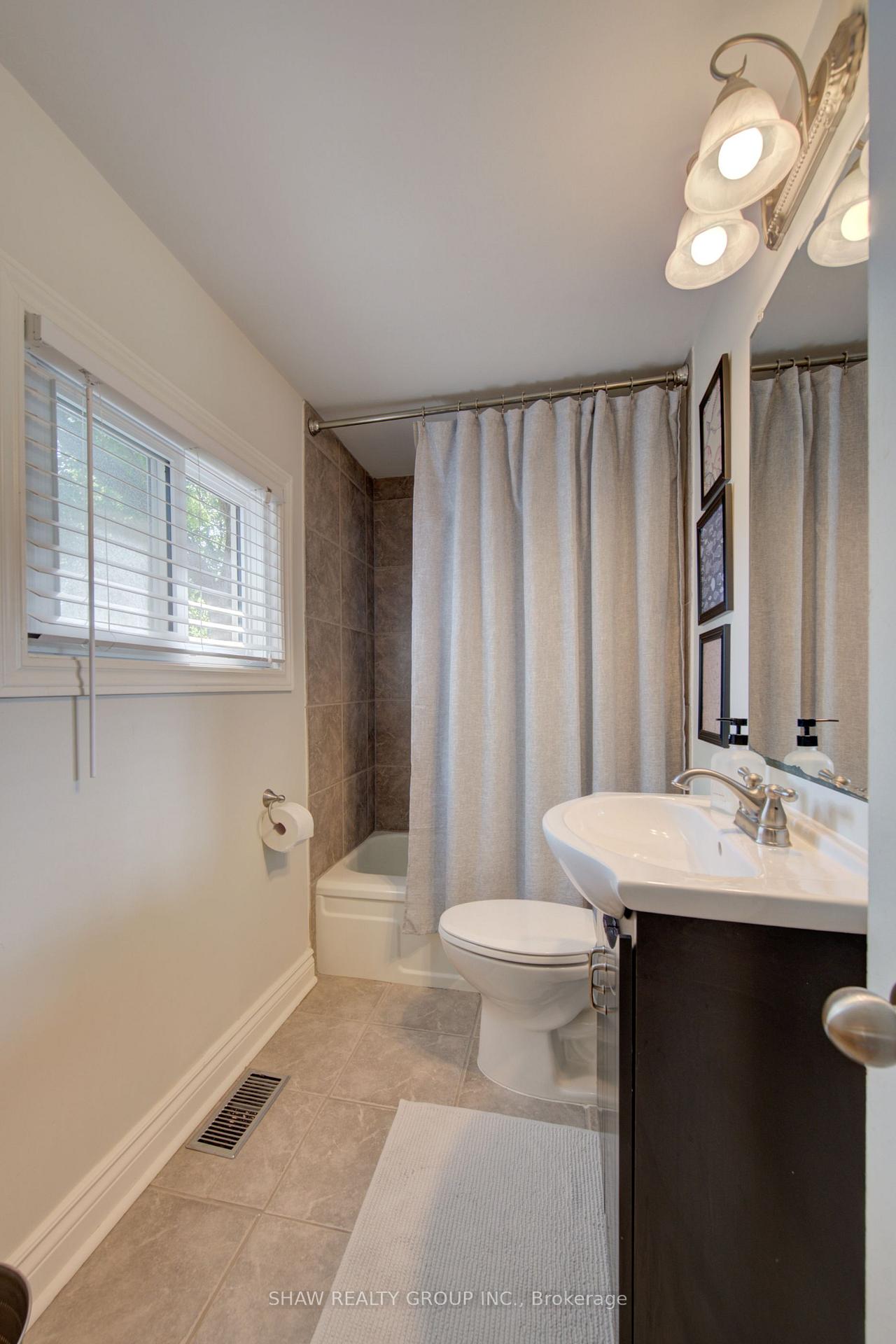 Photo 23 of 15 Gilholm Avenue, Cambridge, St. Andrews Estates — HOMEH