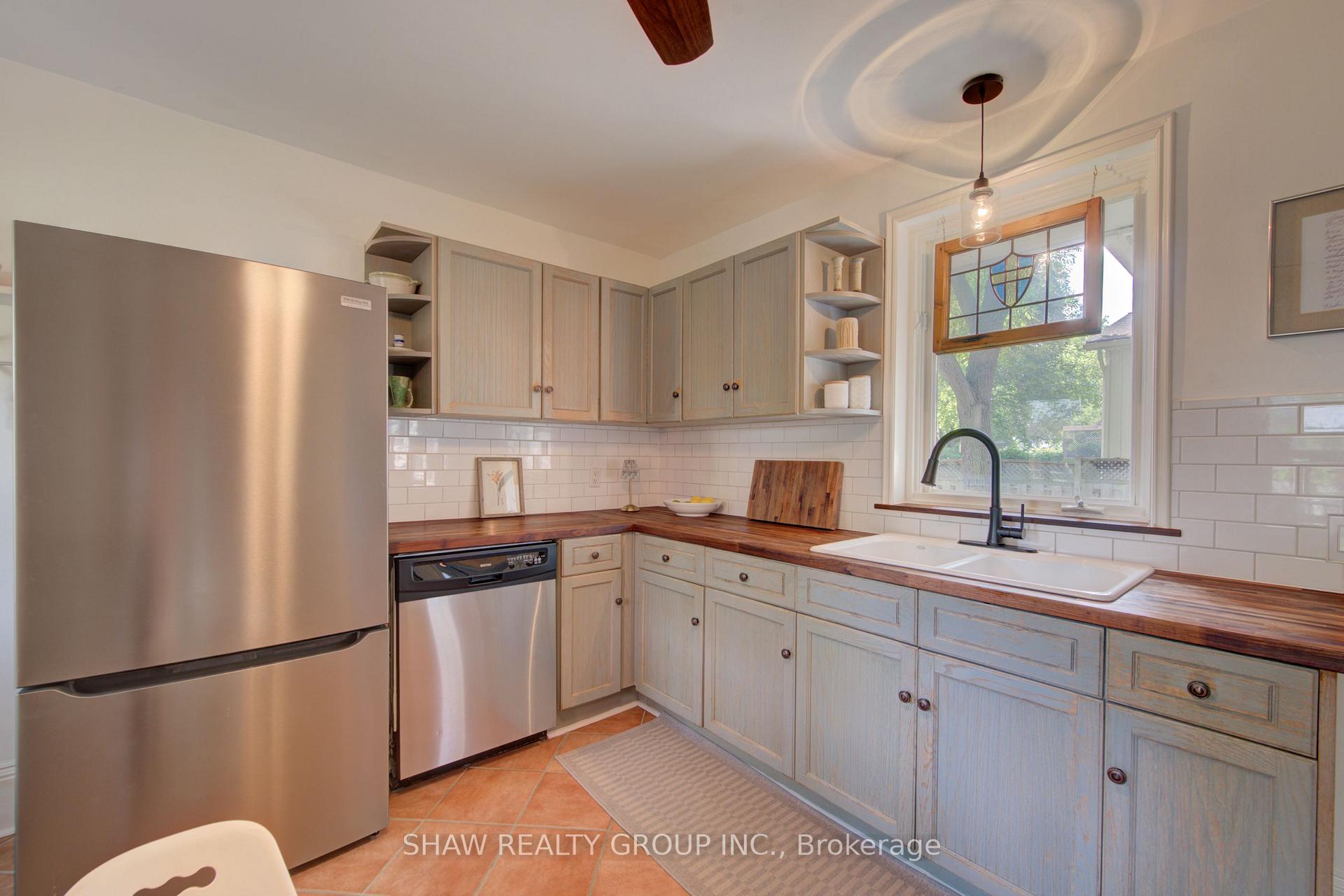 Photo 24 of 15 Gilholm Avenue, Cambridge, St. Andrews Estates — HOMEH