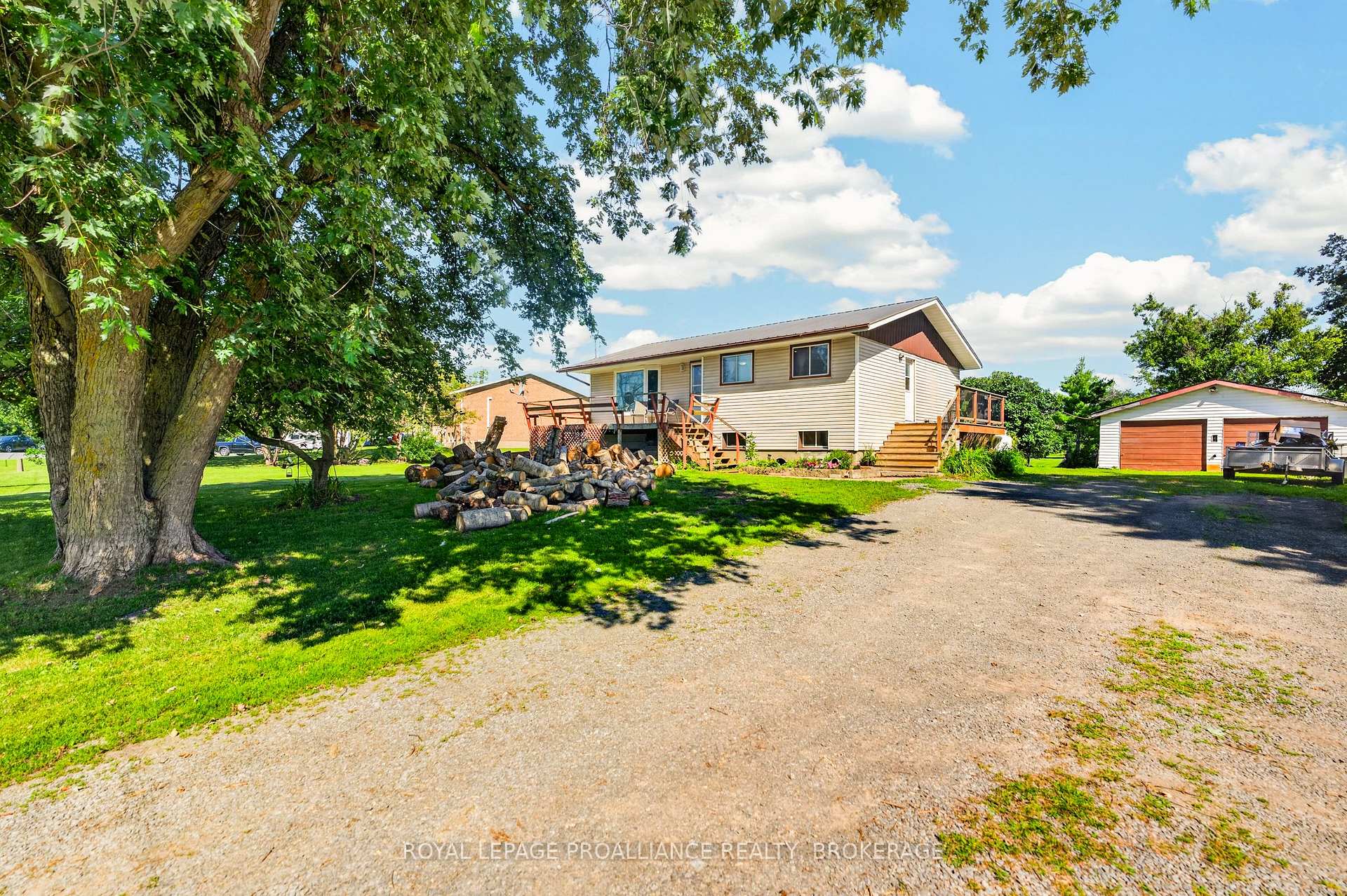 Photo 3 of 3670 Smith Road, Kingston, City North of 401 — HOMEH