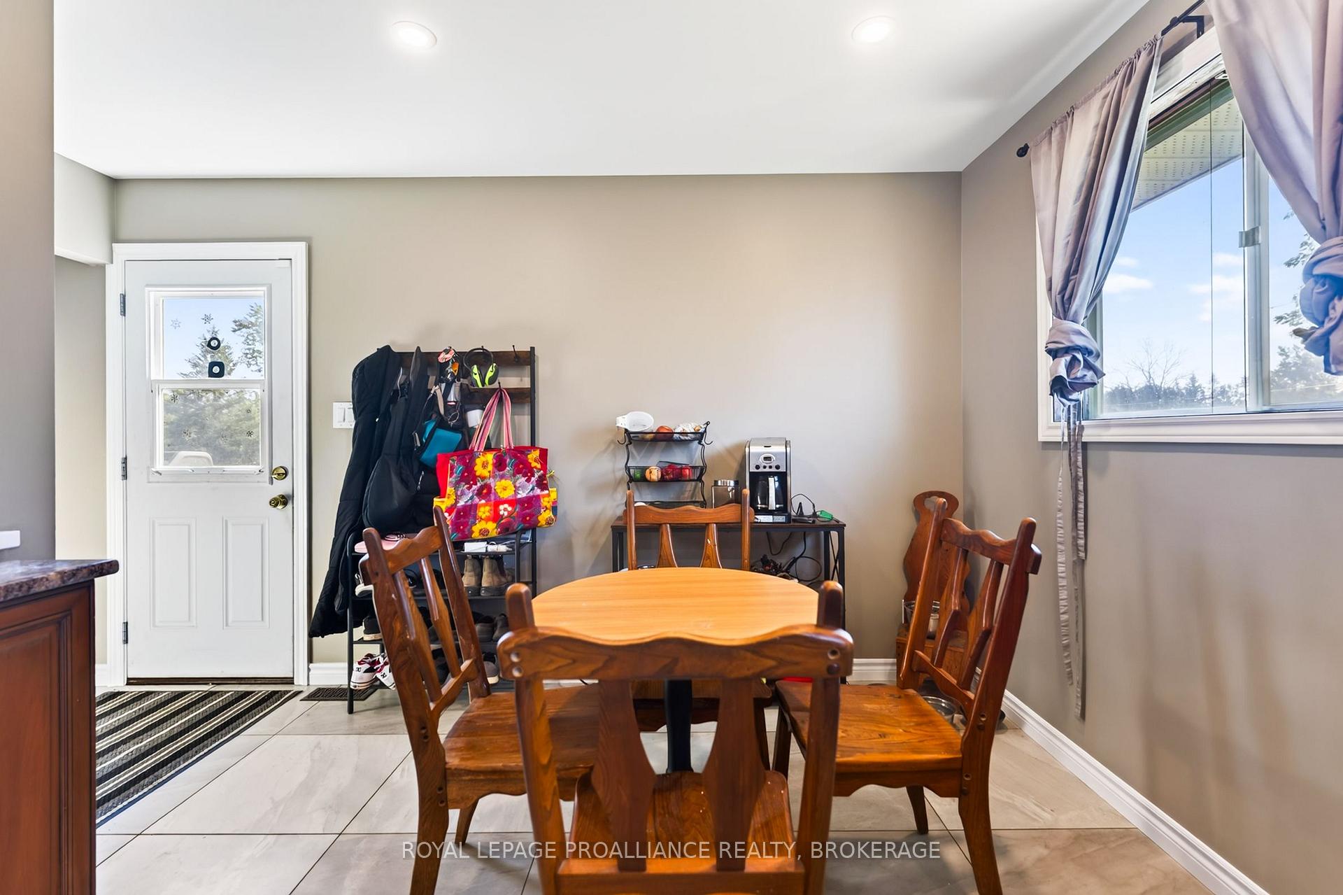 Photo 16 of 3670 Smith Road, Kingston, City North of 401 — HOMEH