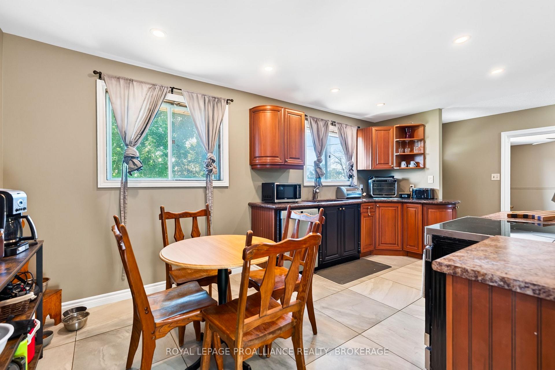 Photo 18 of 3670 Smith Road, Kingston, City North of 401 — HOMEH