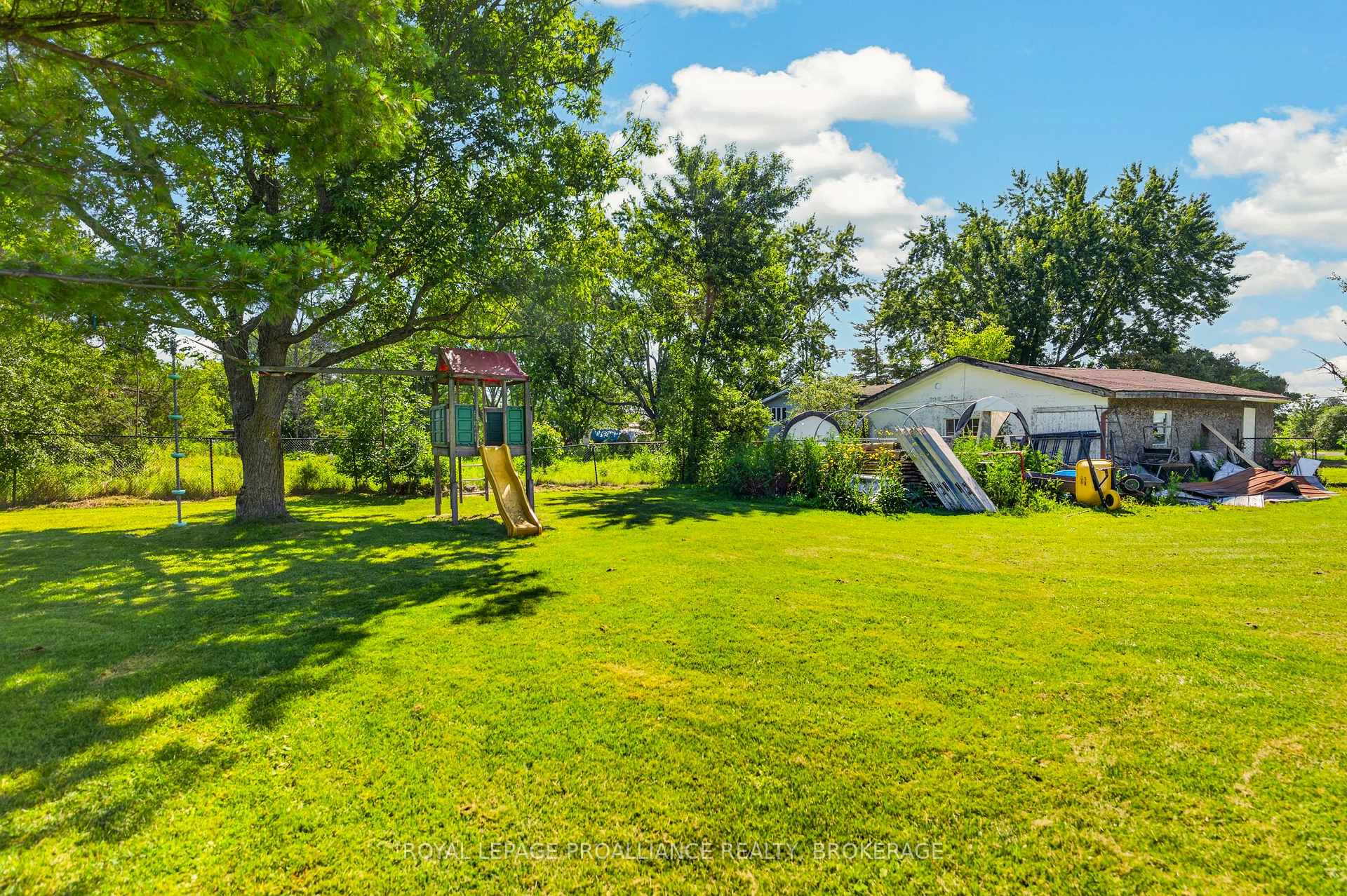 Photo 45 of 3670 Smith Road, Kingston, City North of 401 — HOMEH