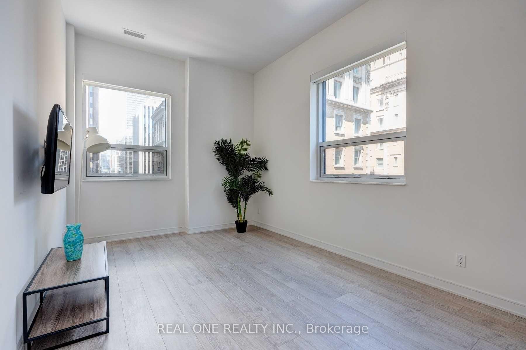 Photo 7 of Unit 503, 88 Scott Street, Toronto, Church-Yonge Corridor — HOMEH