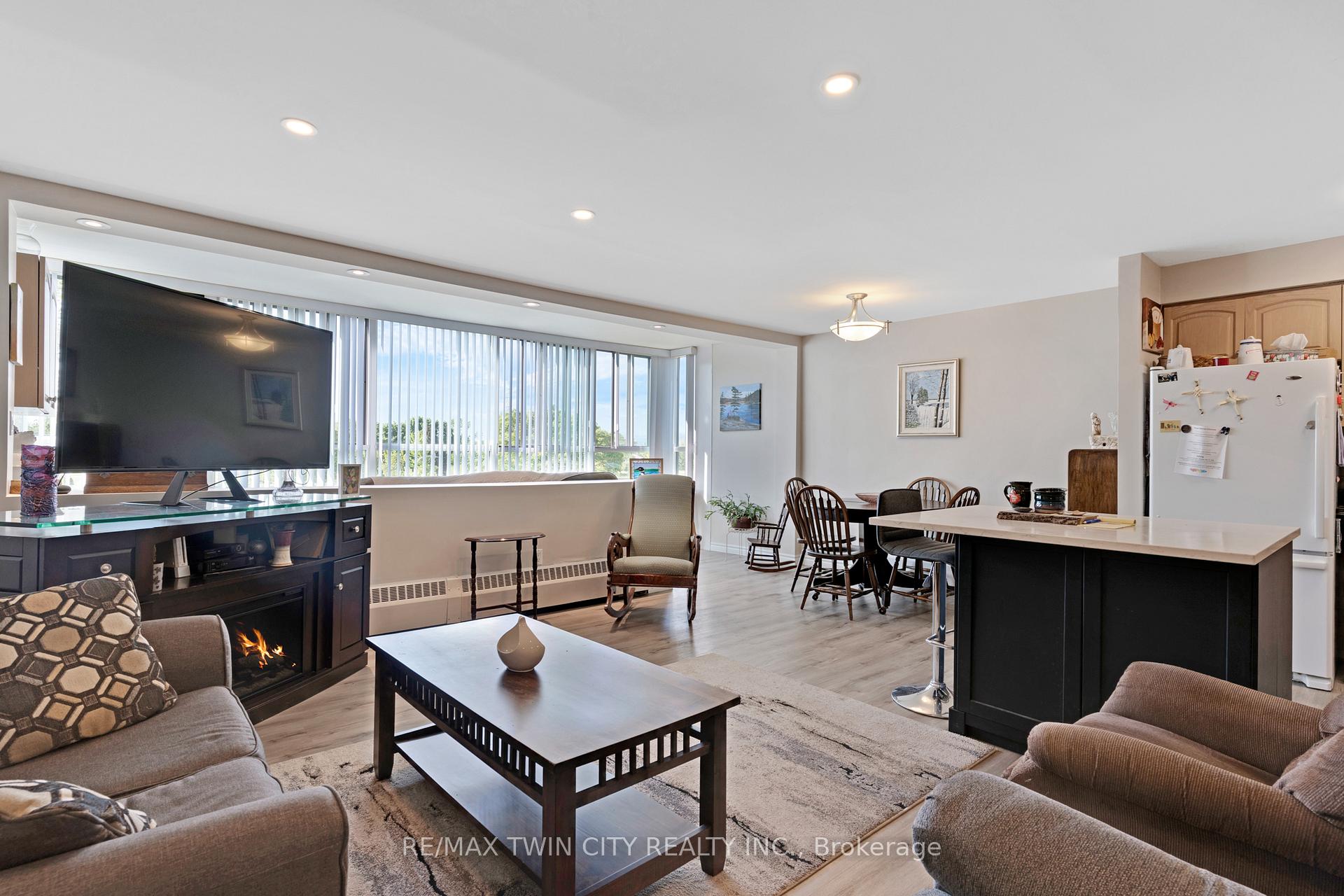 Photo 10 of Unit 306, 24 Midland Drive, Kitchener, Stanley Park — HOMEH