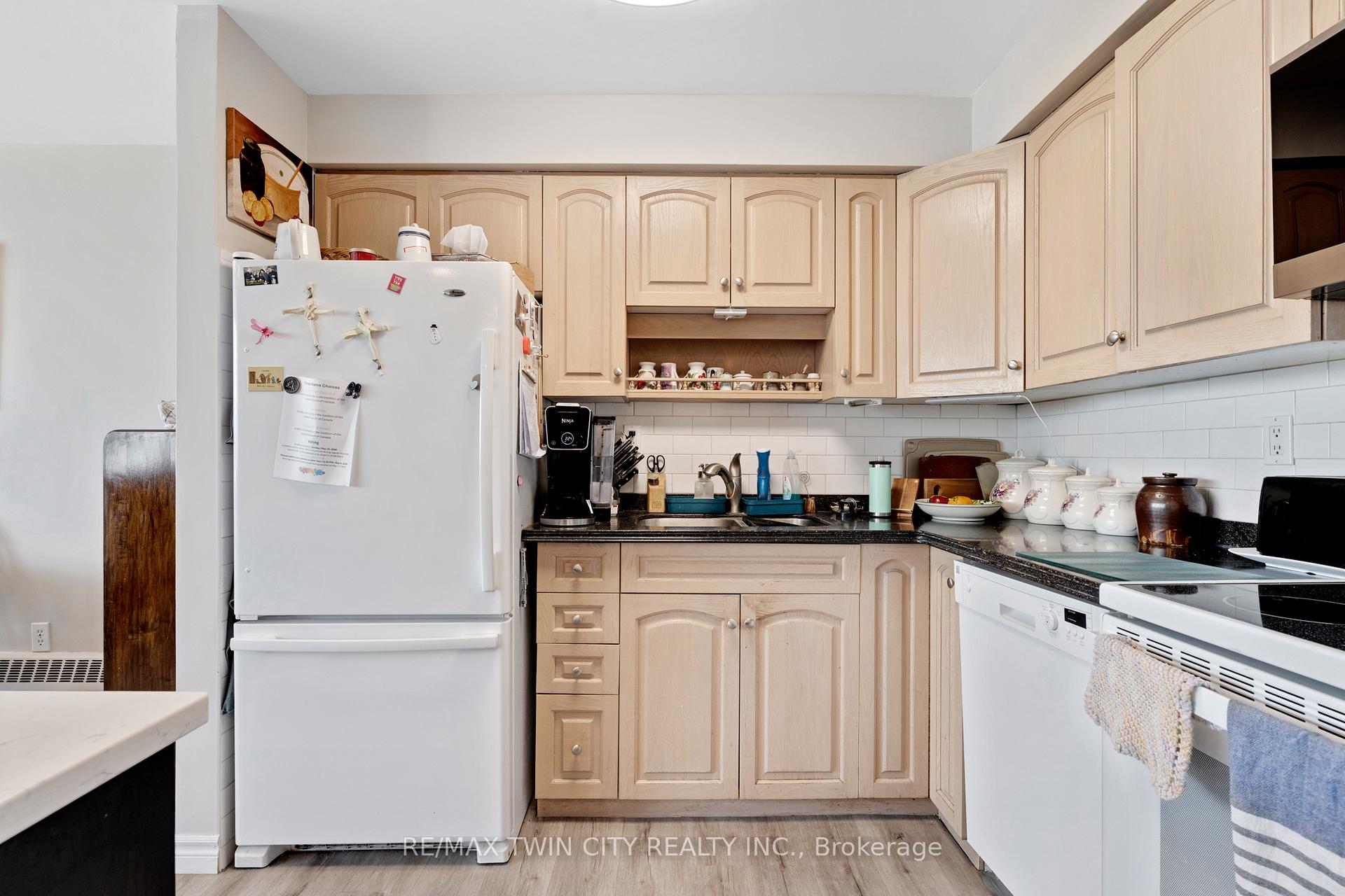 Photo 17 of Unit 306, 24 Midland Drive, Kitchener, Stanley Park — HOMEH