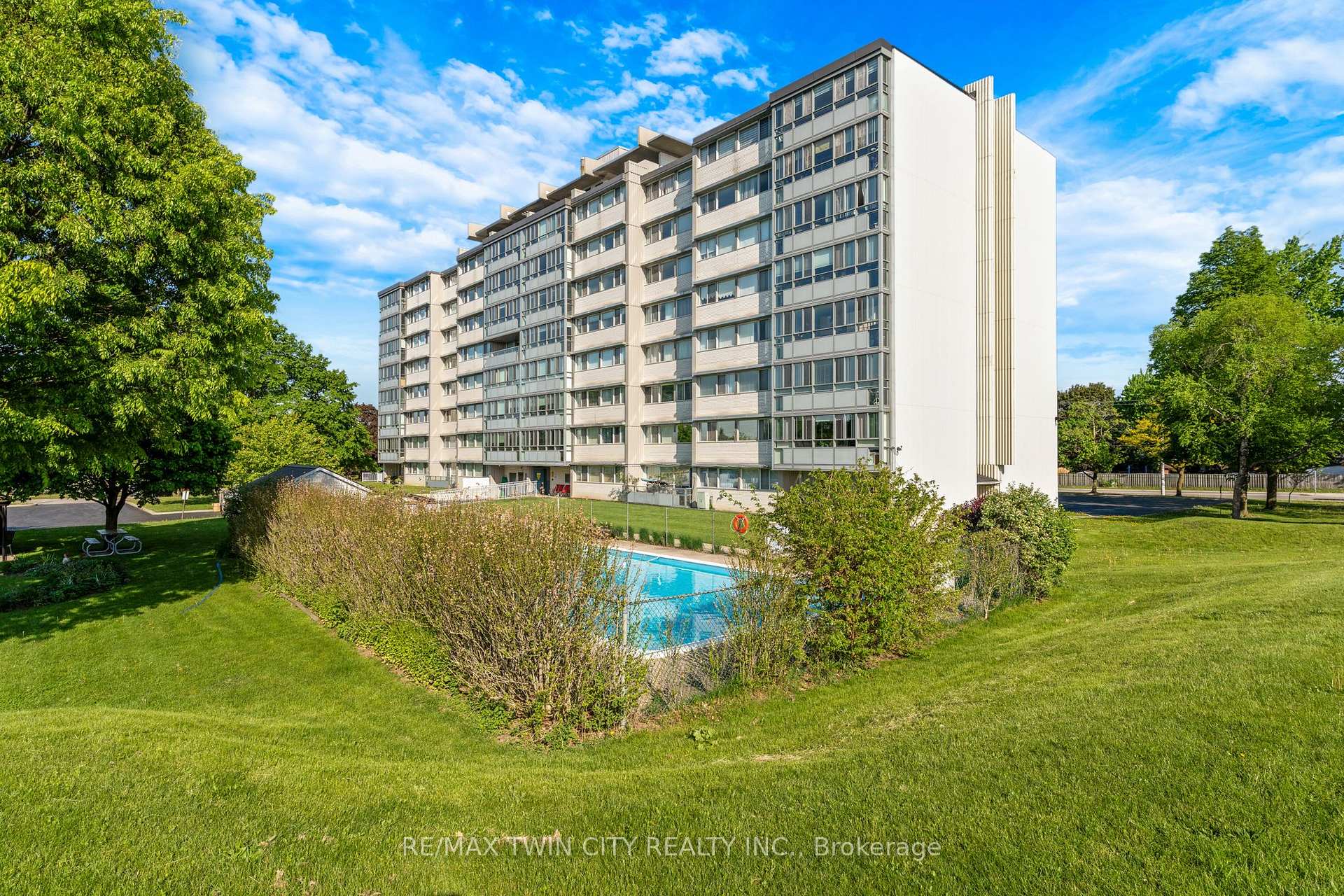 Photo 24 of Unit 306, 24 Midland Drive, Kitchener, Stanley Park — HOMEH