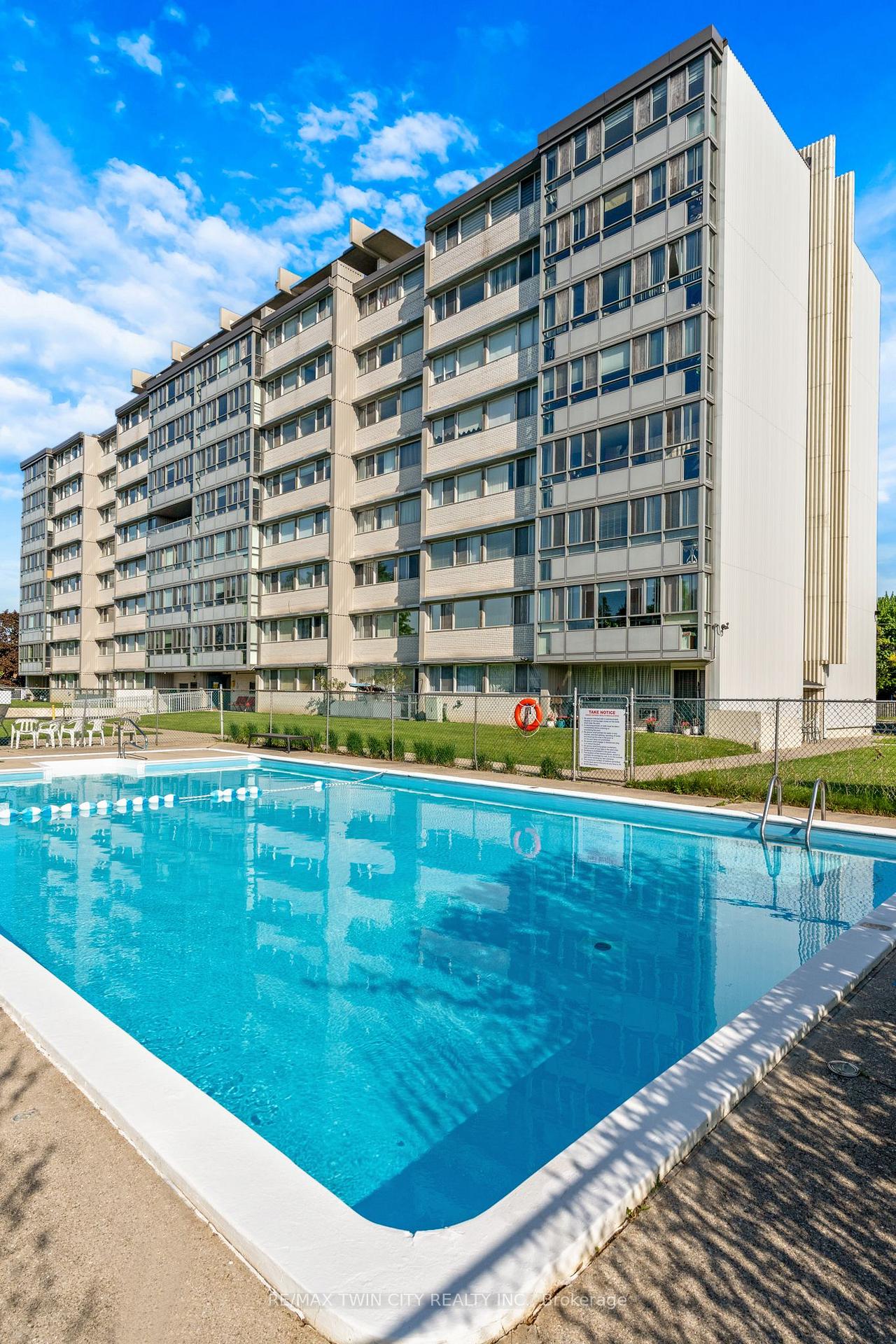 Photo 25 of Unit 306, 24 Midland Drive, Kitchener, Stanley Park — HOMEH