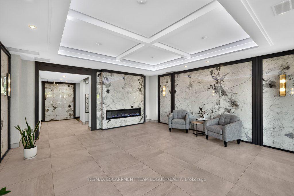 Photo 2 of Unit 604, 2325 Central Park Drive, Oakville, River Oaks — HOMEH