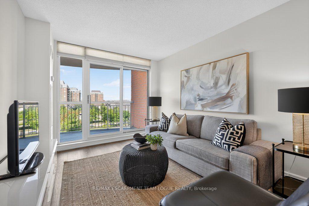 Photo 12 of Unit 604, 2325 Central Park Drive, Oakville, River Oaks — HOMEH