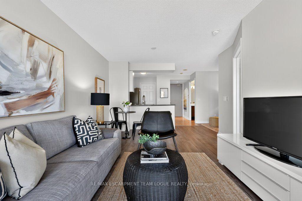 Photo 13 of Unit 604, 2325 Central Park Drive, Oakville, River Oaks — HOMEH