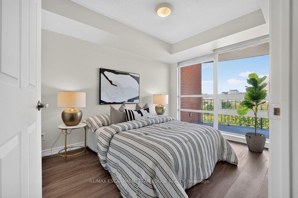 Photo 16 of Unit 604, 2325 Central Park Drive, Oakville, River Oaks — HOMEH