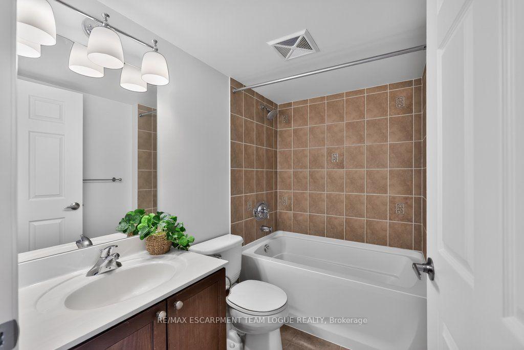 Photo 19 of Unit 604, 2325 Central Park Drive, Oakville, River Oaks — HOMEH