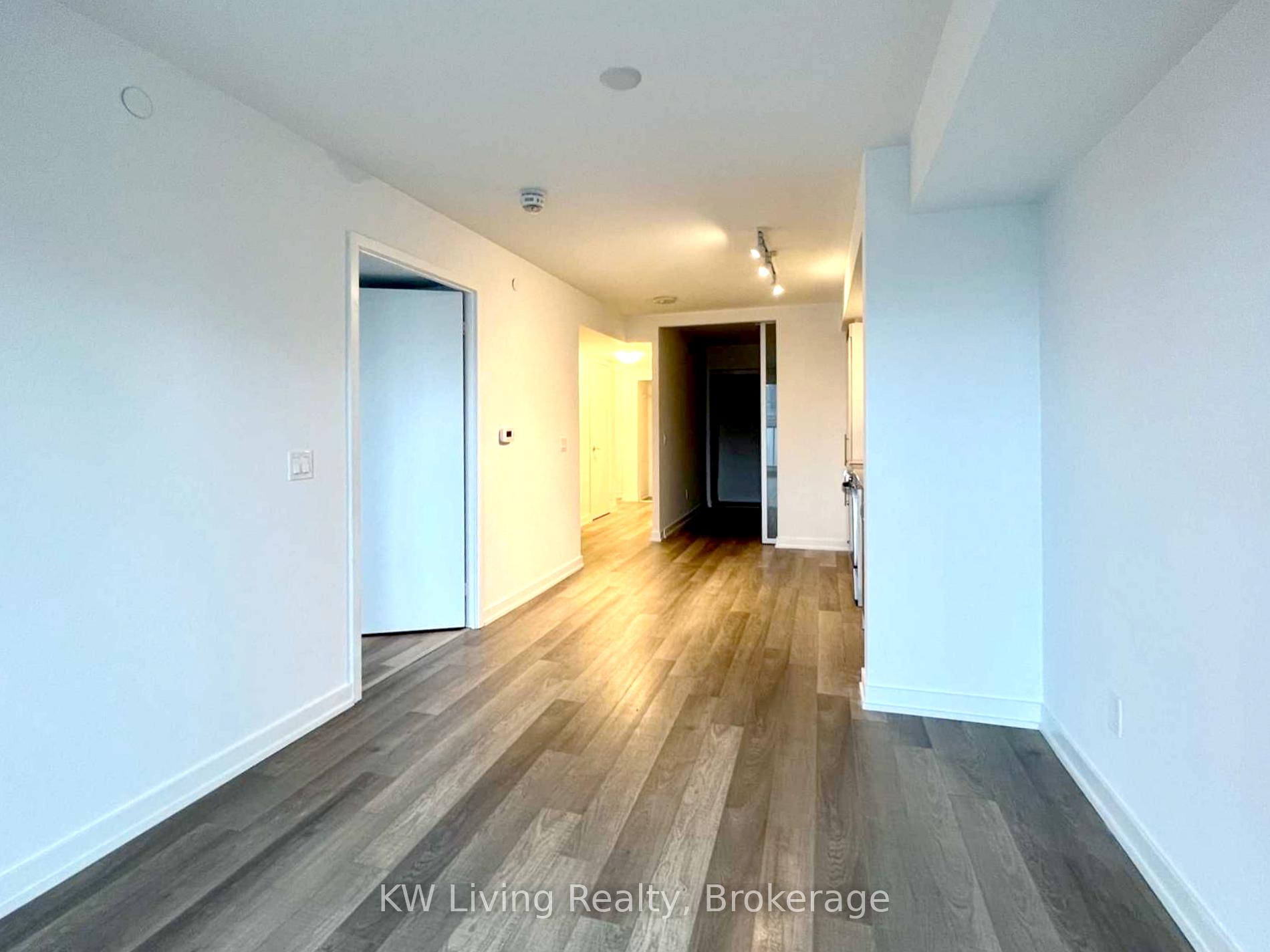 Photo 4 of Unit 601, 181 Huron Street, Toronto, Kensington-Chinatown — HOMEH