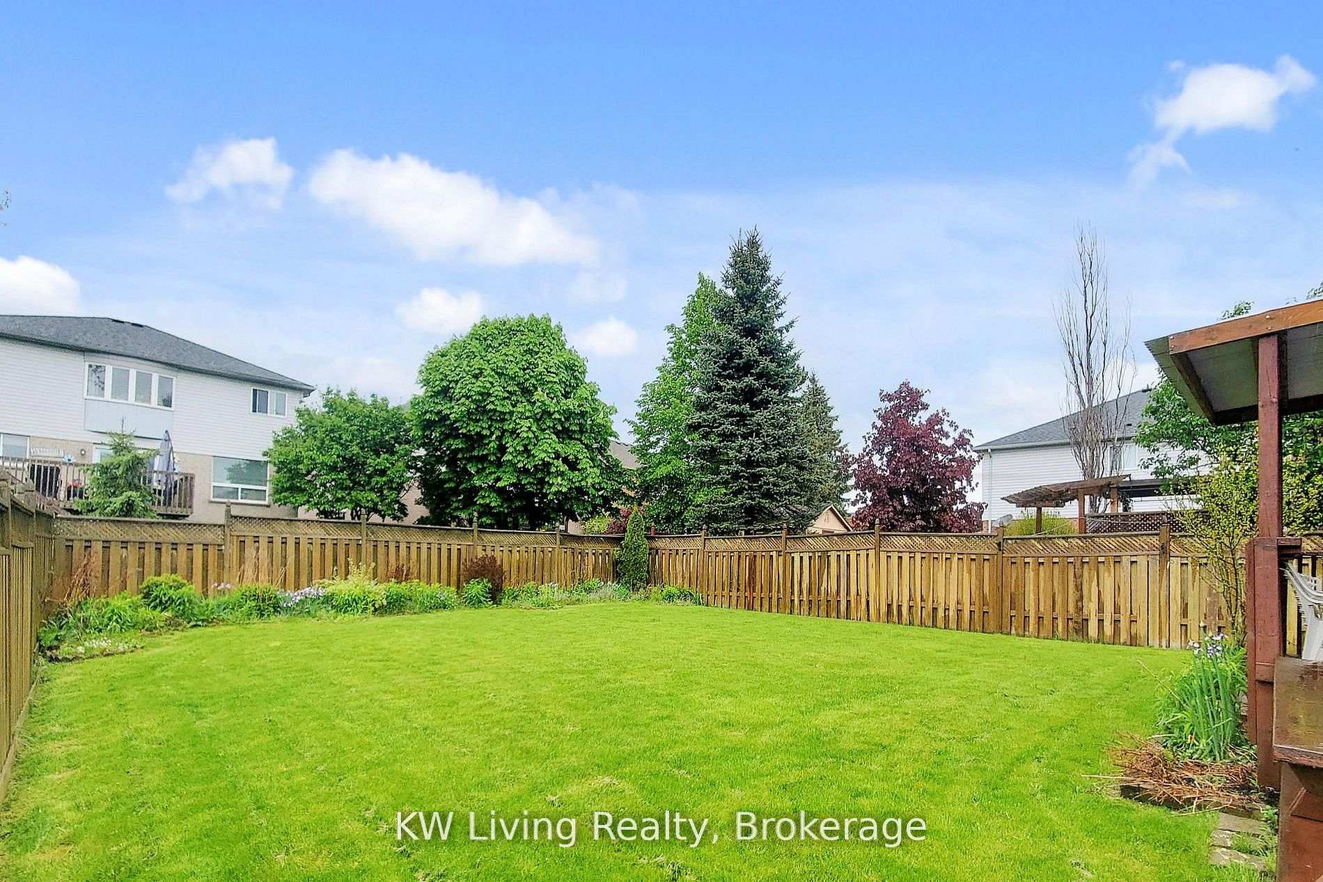 Photo 36 of 76 Spooner Crescent, Cambridge, Clemens Mills/Saginaw — HOMEH