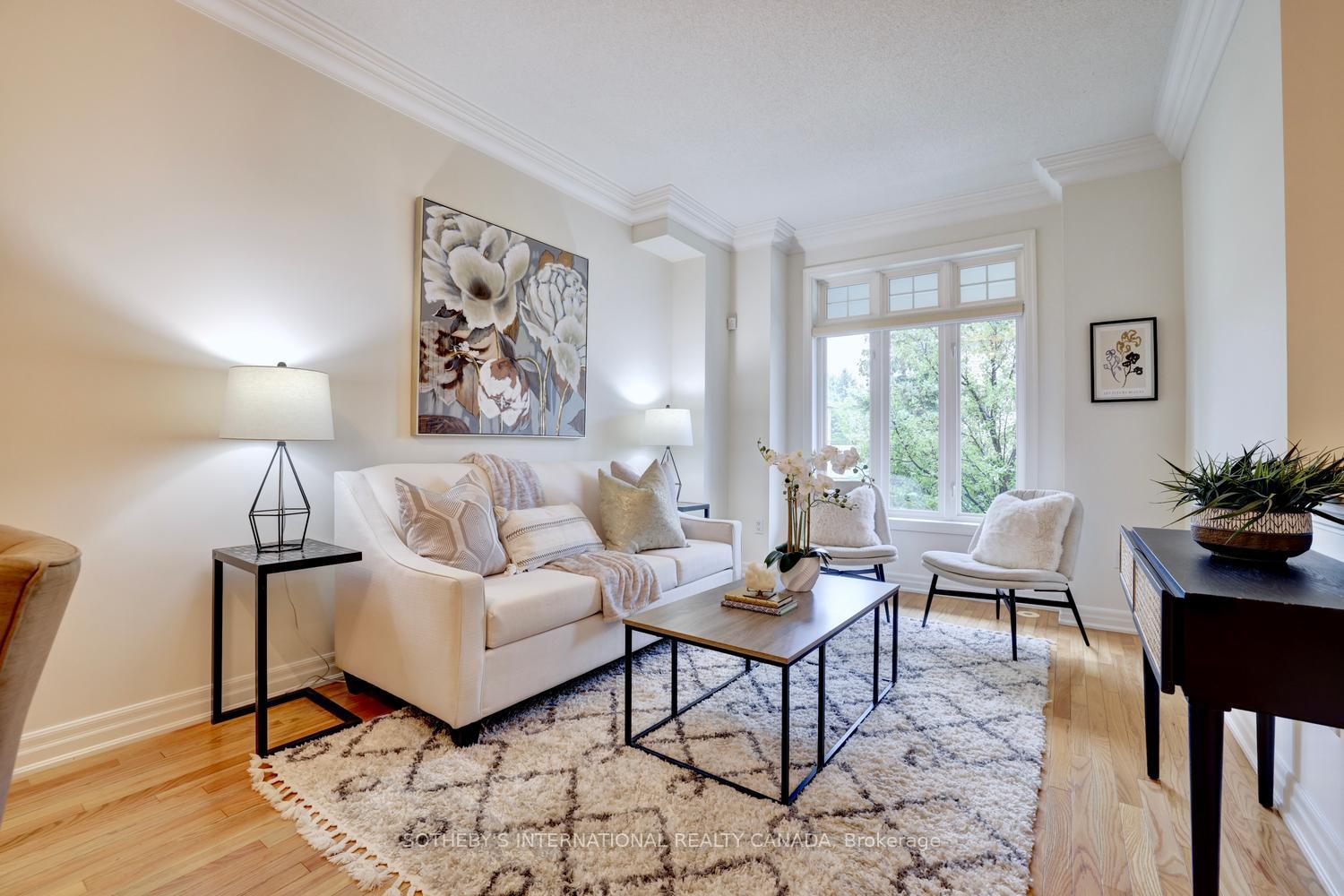 Photo 5 of 112 Waterside Drive, Mississauga, Port Credit — HOMEH