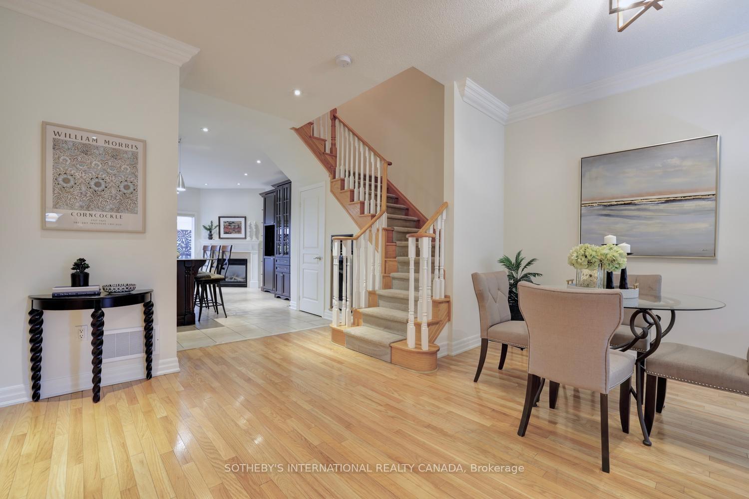 Photo 6 of 112 Waterside Drive, Mississauga, Port Credit — HOMEH