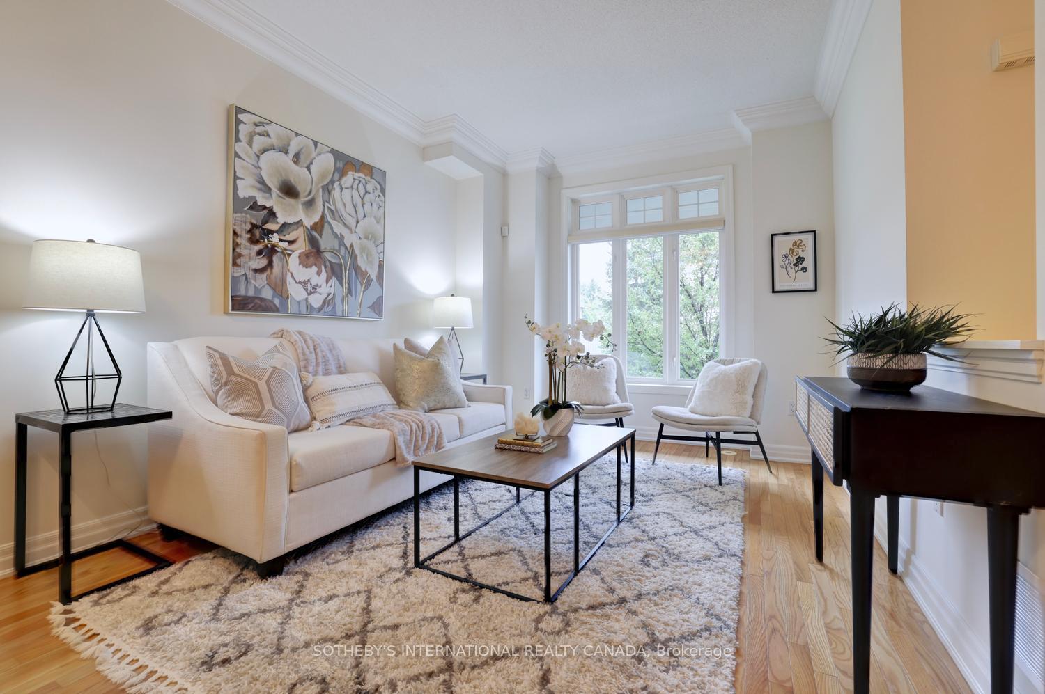 Photo 8 of 112 Waterside Drive, Mississauga, Port Credit — HOMEH