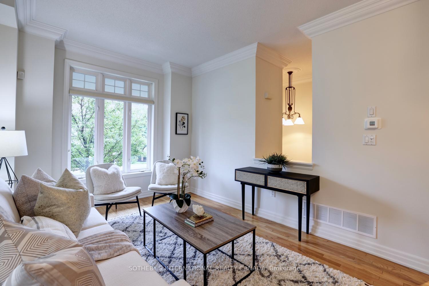Photo 10 of 112 Waterside Drive, Mississauga, Port Credit — HOMEH