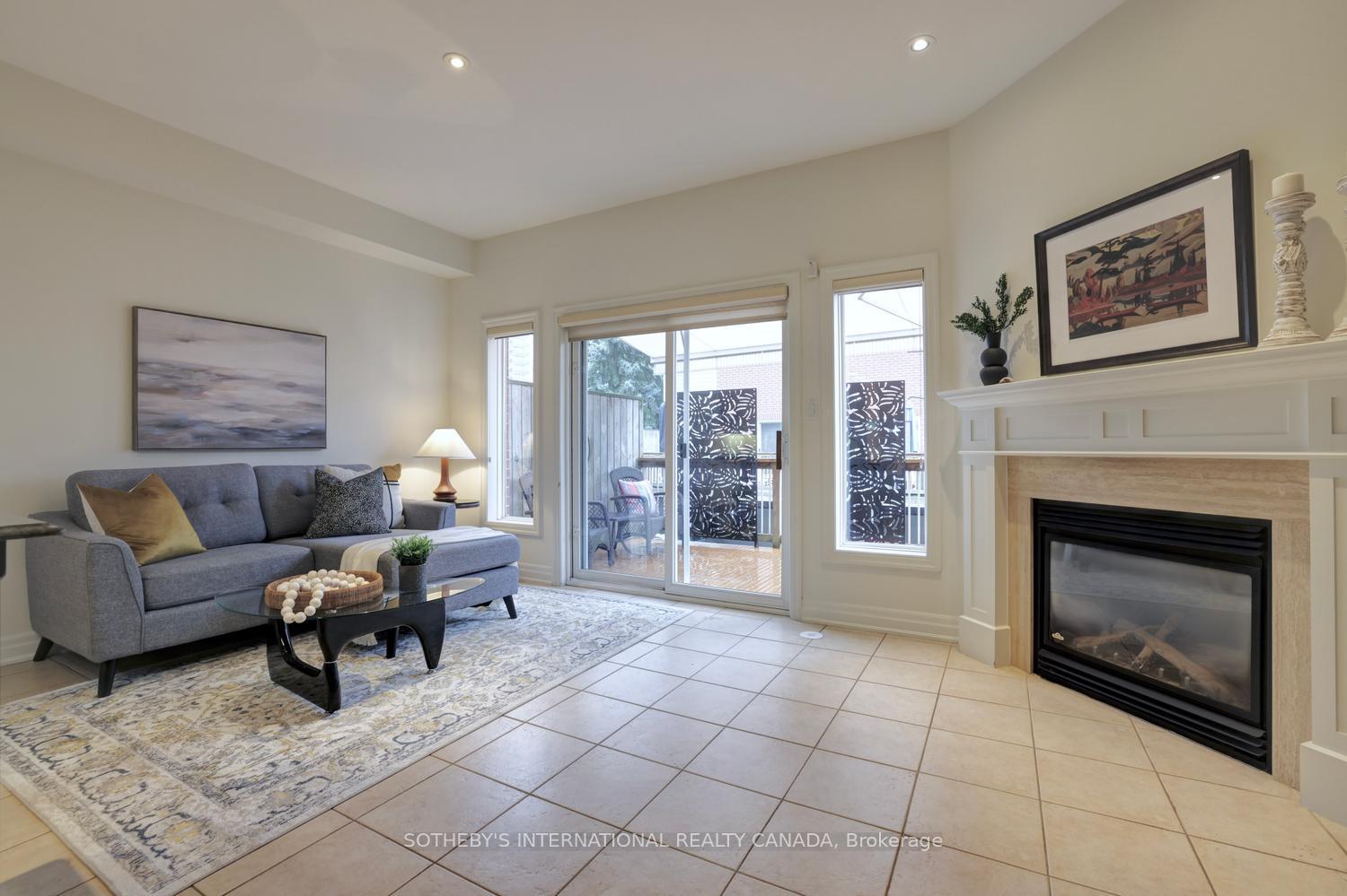 Photo 20 of 112 Waterside Drive, Mississauga, Port Credit — HOMEH
