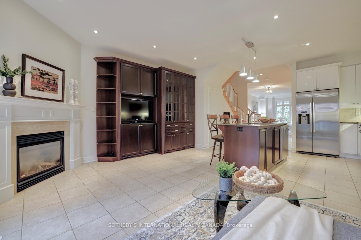 Photo 23 of 112 Waterside Drive, Mississauga, Port Credit — HOMEH