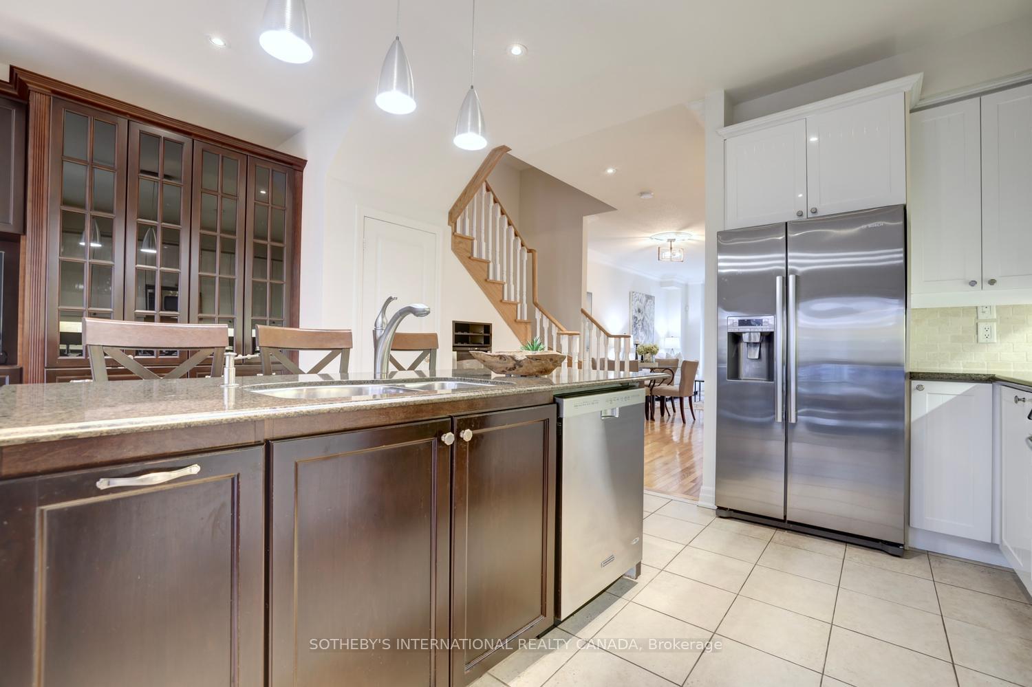 Photo 25 of 112 Waterside Drive, Mississauga, Port Credit — HOMEH