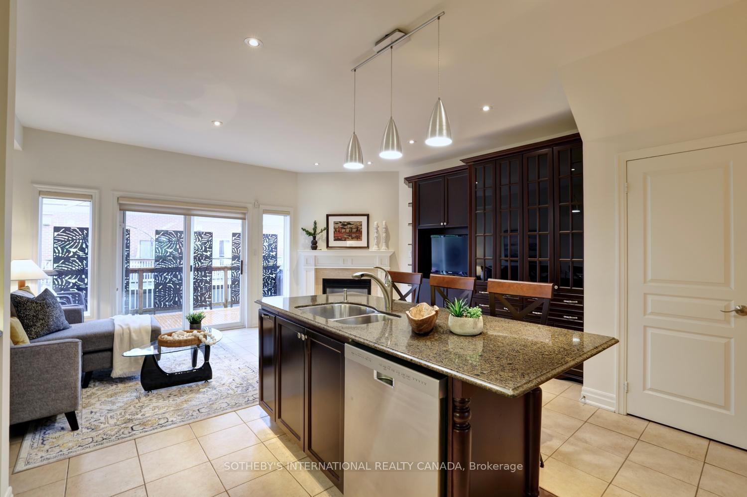 Photo 27 of 112 Waterside Drive, Mississauga, Port Credit — HOMEH