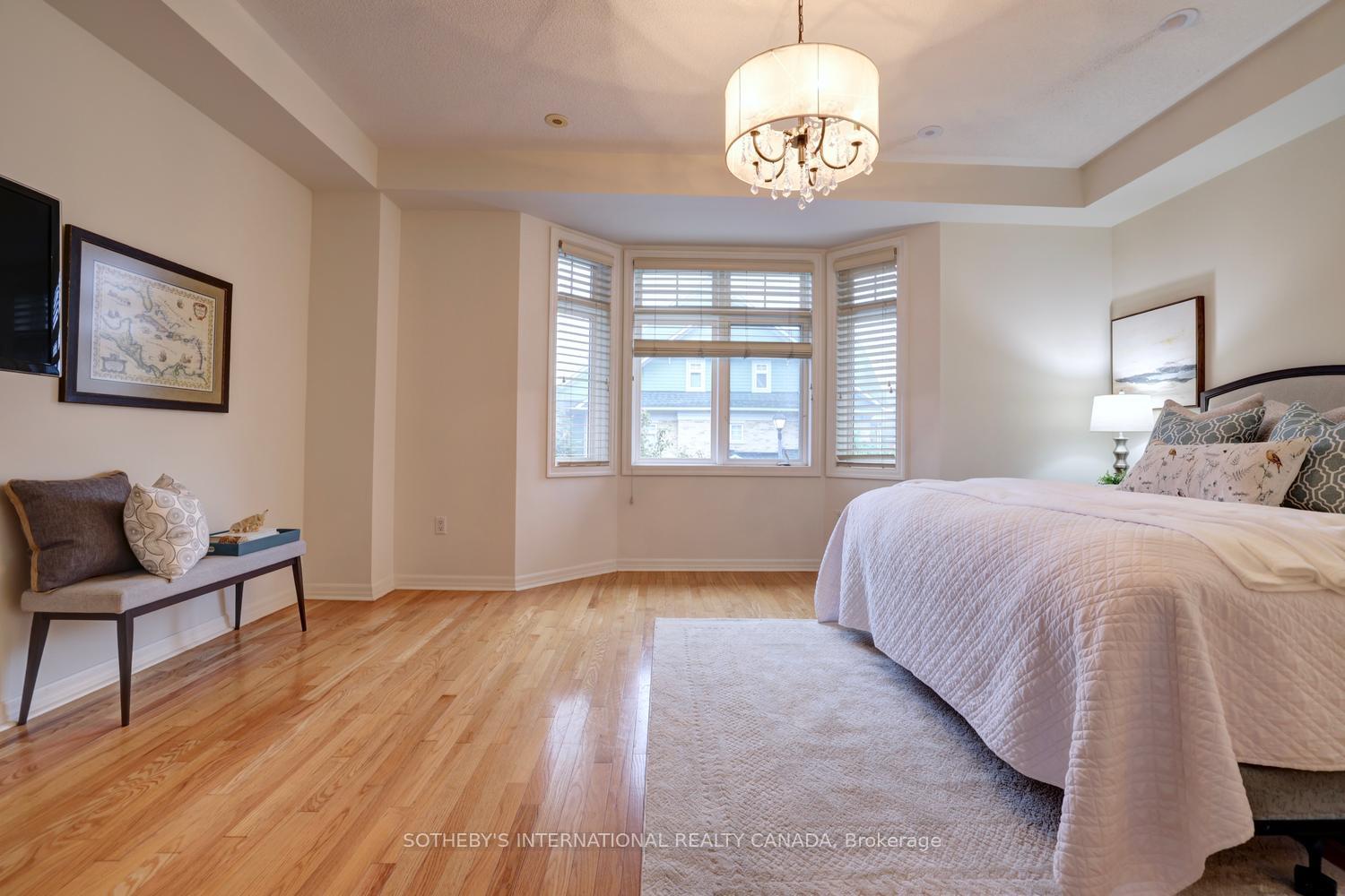 Photo 38 of 112 Waterside Drive, Mississauga, Port Credit — HOMEH