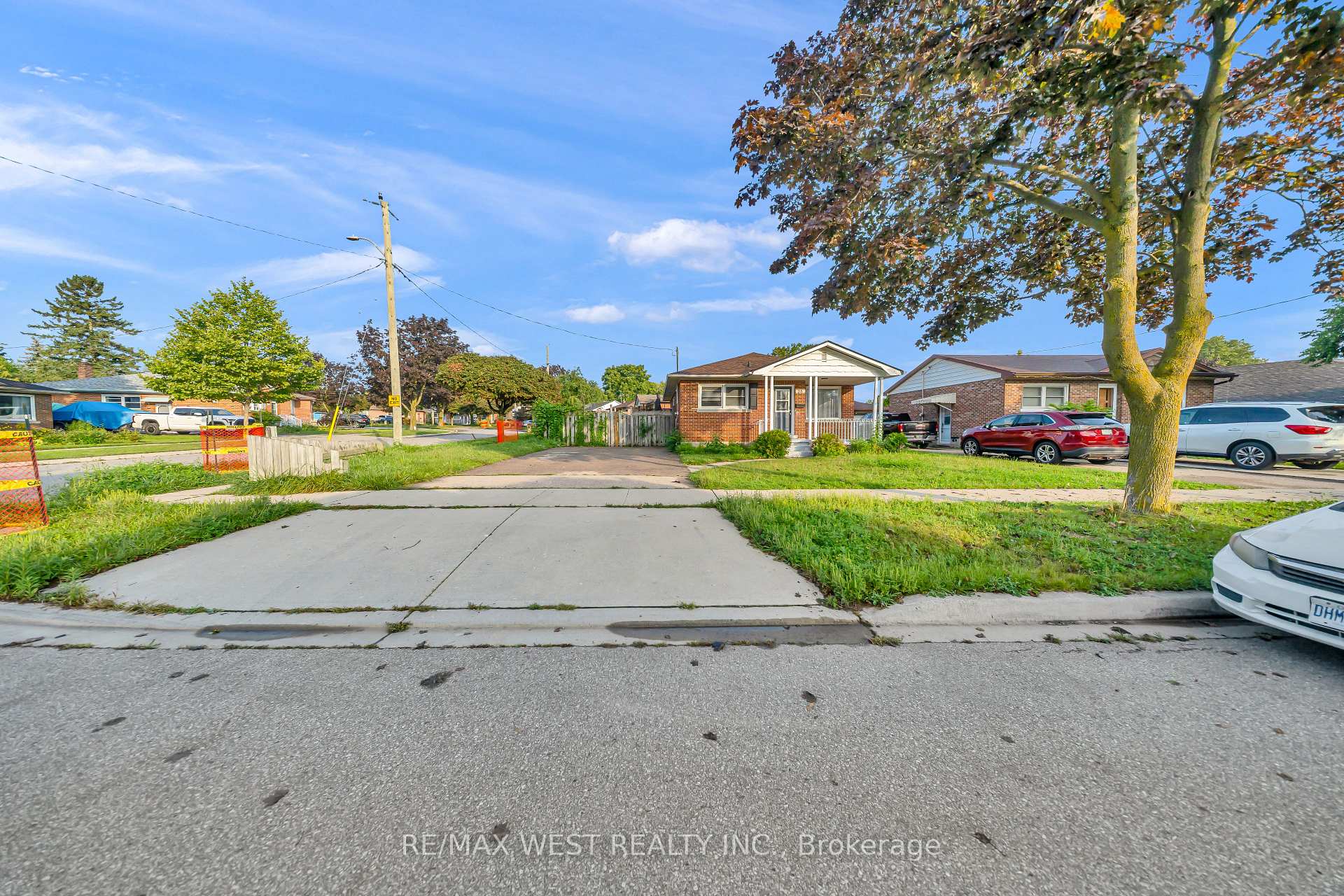 Photo 1 of 28 Donley Street, Kitchener, Southdale — HOMEH