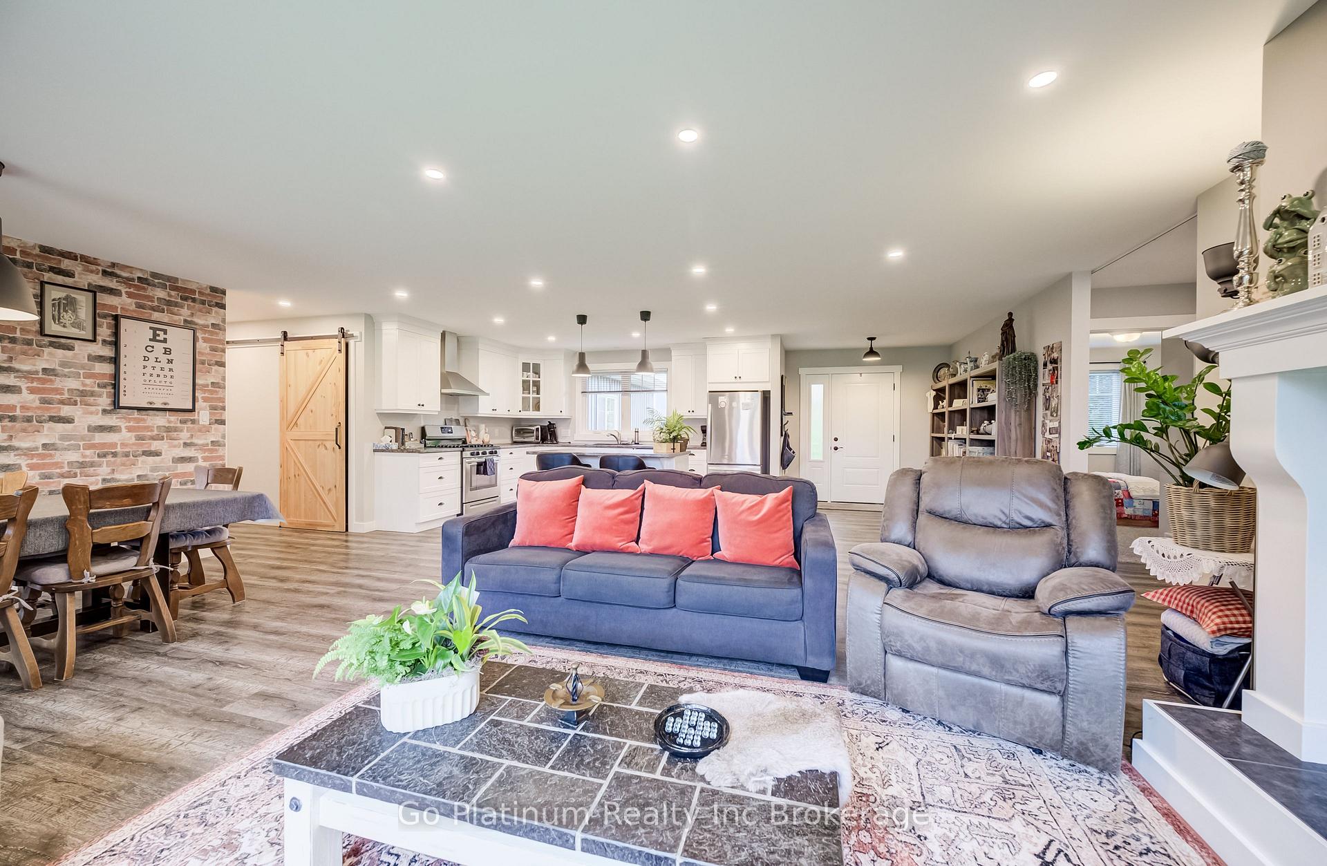 Photo 18 of 385020 Salford Road, Norwich, Holbrook — HOMEH