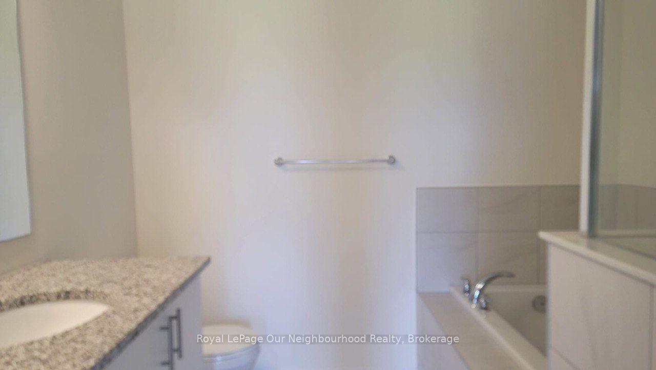 Photo 9 of 2663 Magdalen Path, Oshawa, Windfields — HOMEH