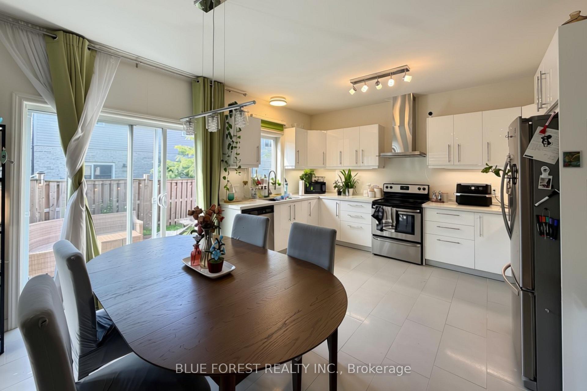Photo 7 of 3584 Singleton Avenue, London, South W — HOMEH