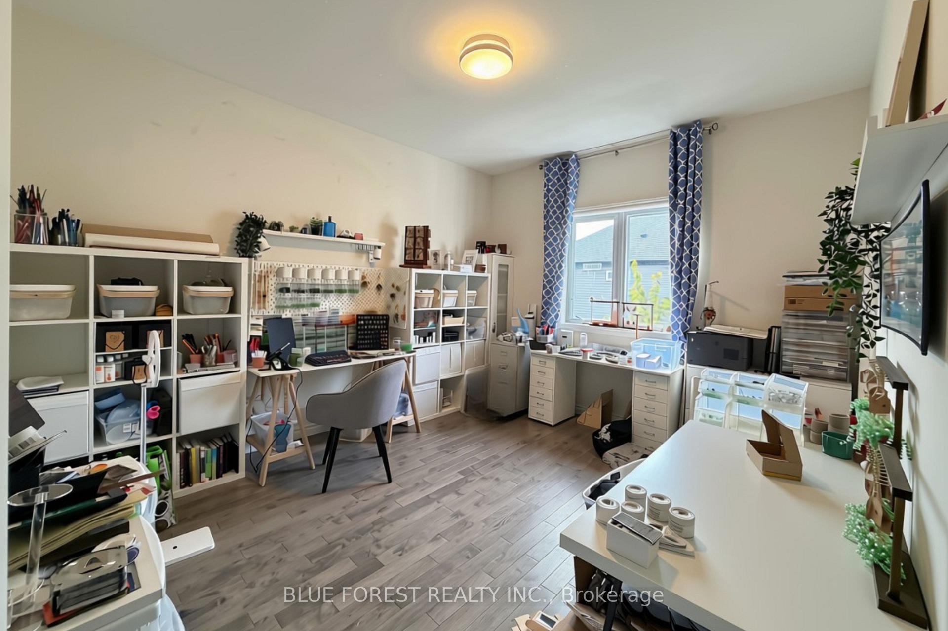 Photo 15 of 3584 Singleton Avenue, London, South W — HOMEH