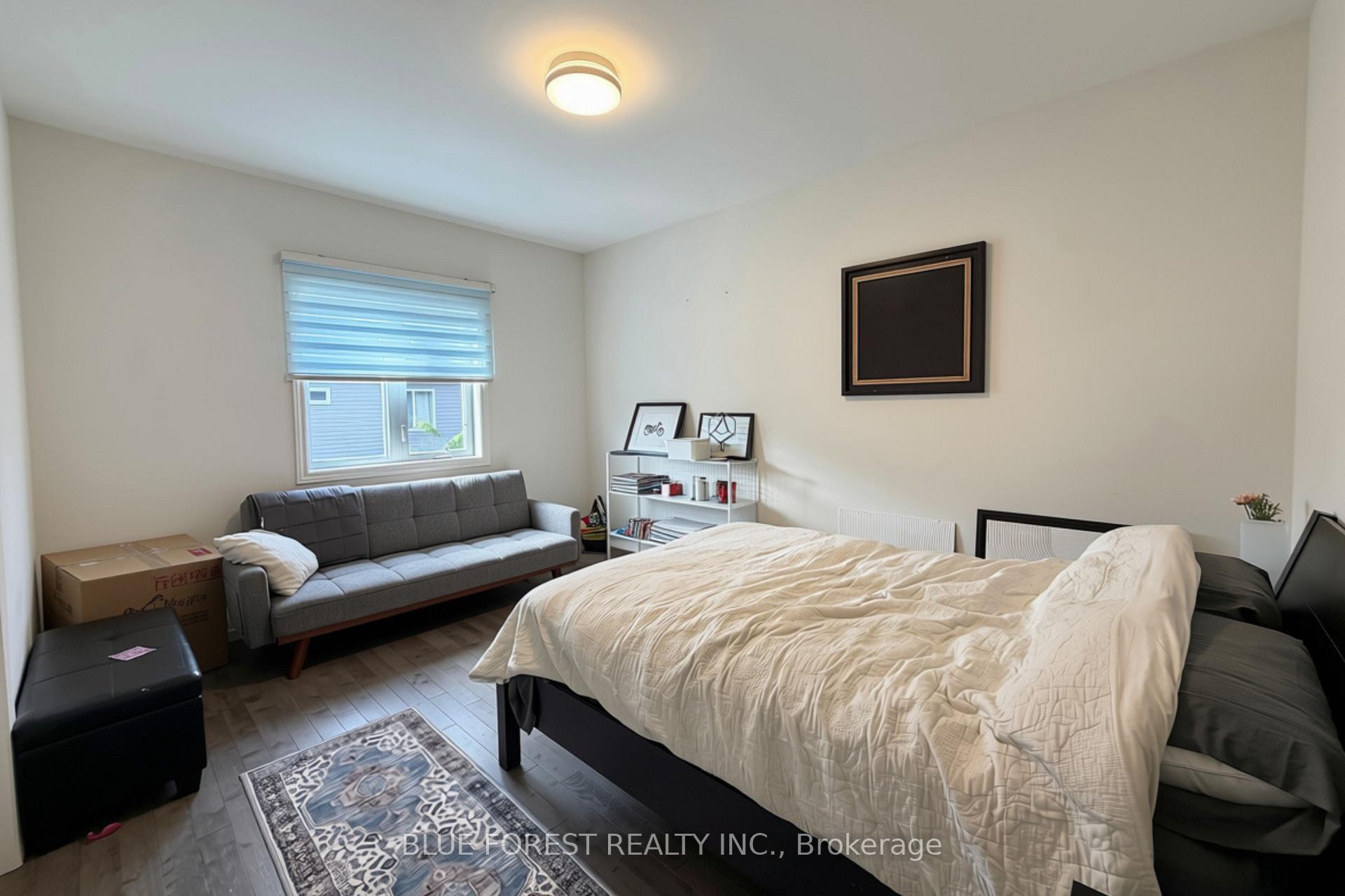 Photo 16 of 3584 Singleton Avenue, London, South W — HOMEH