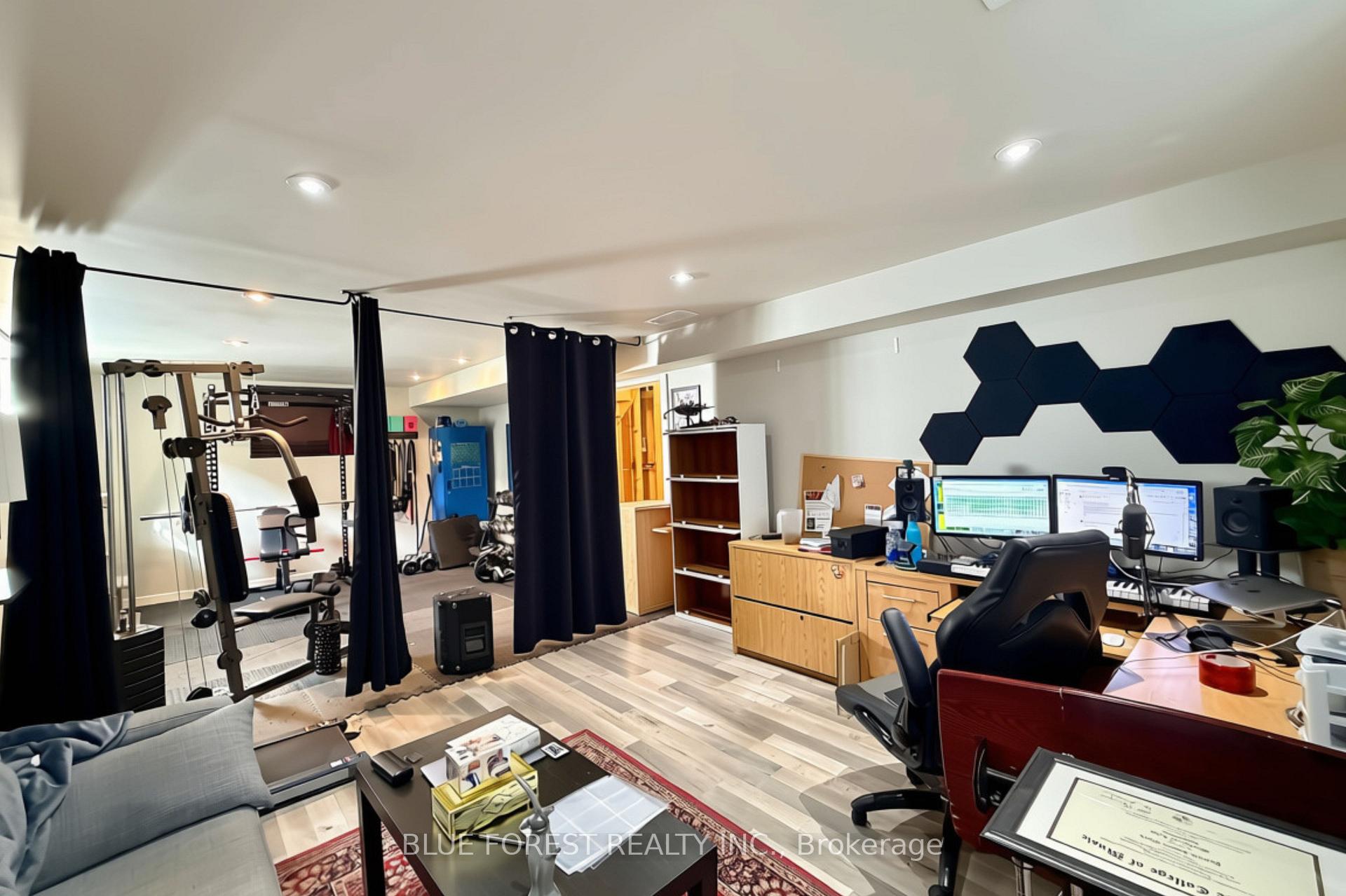 Photo 19 of 3584 Singleton Avenue, London, South W — HOMEH