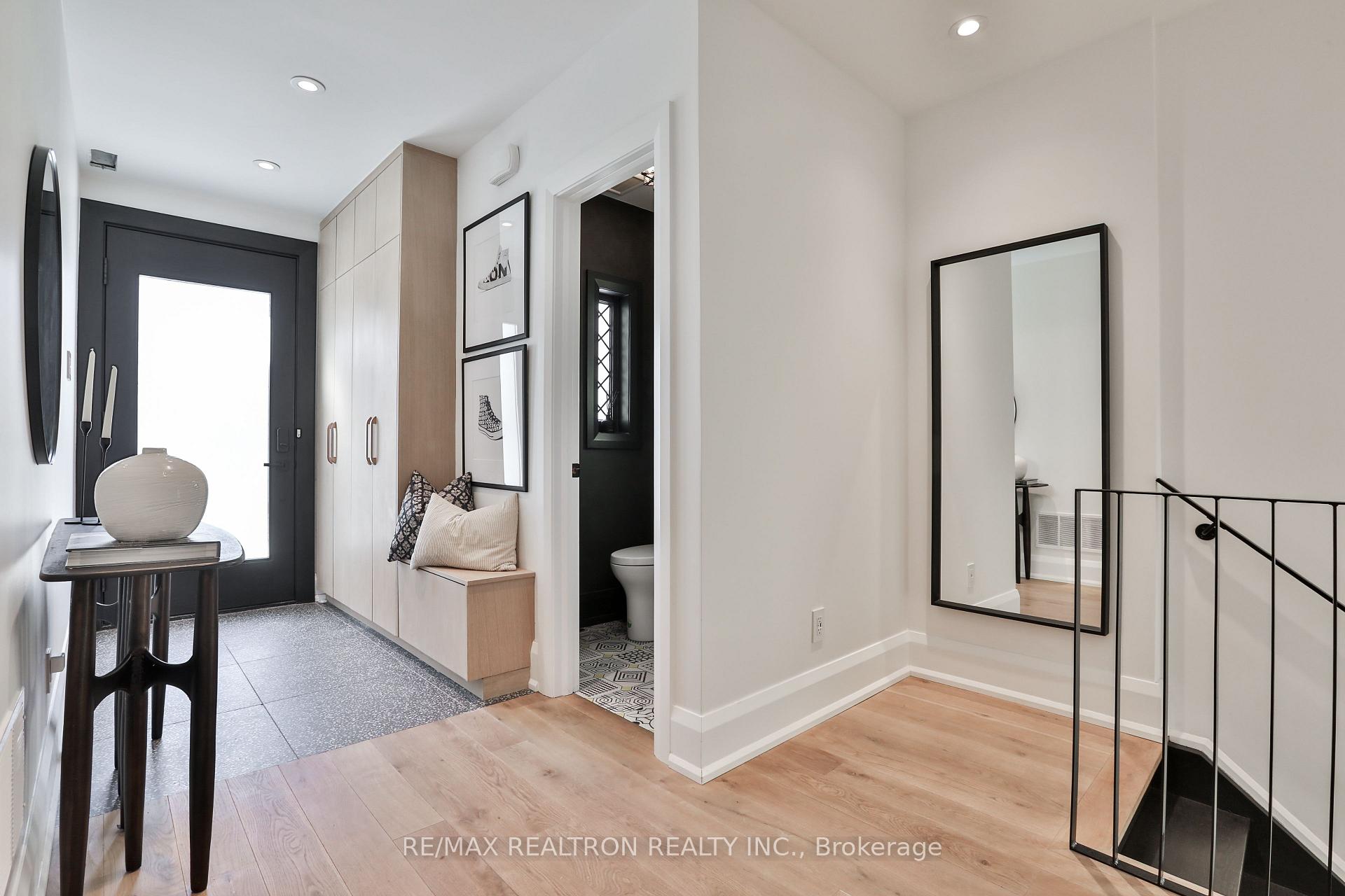 Photo 4 of 46 Gloucester Grove, Toronto, Humewood-Cedarvale — HOMEH