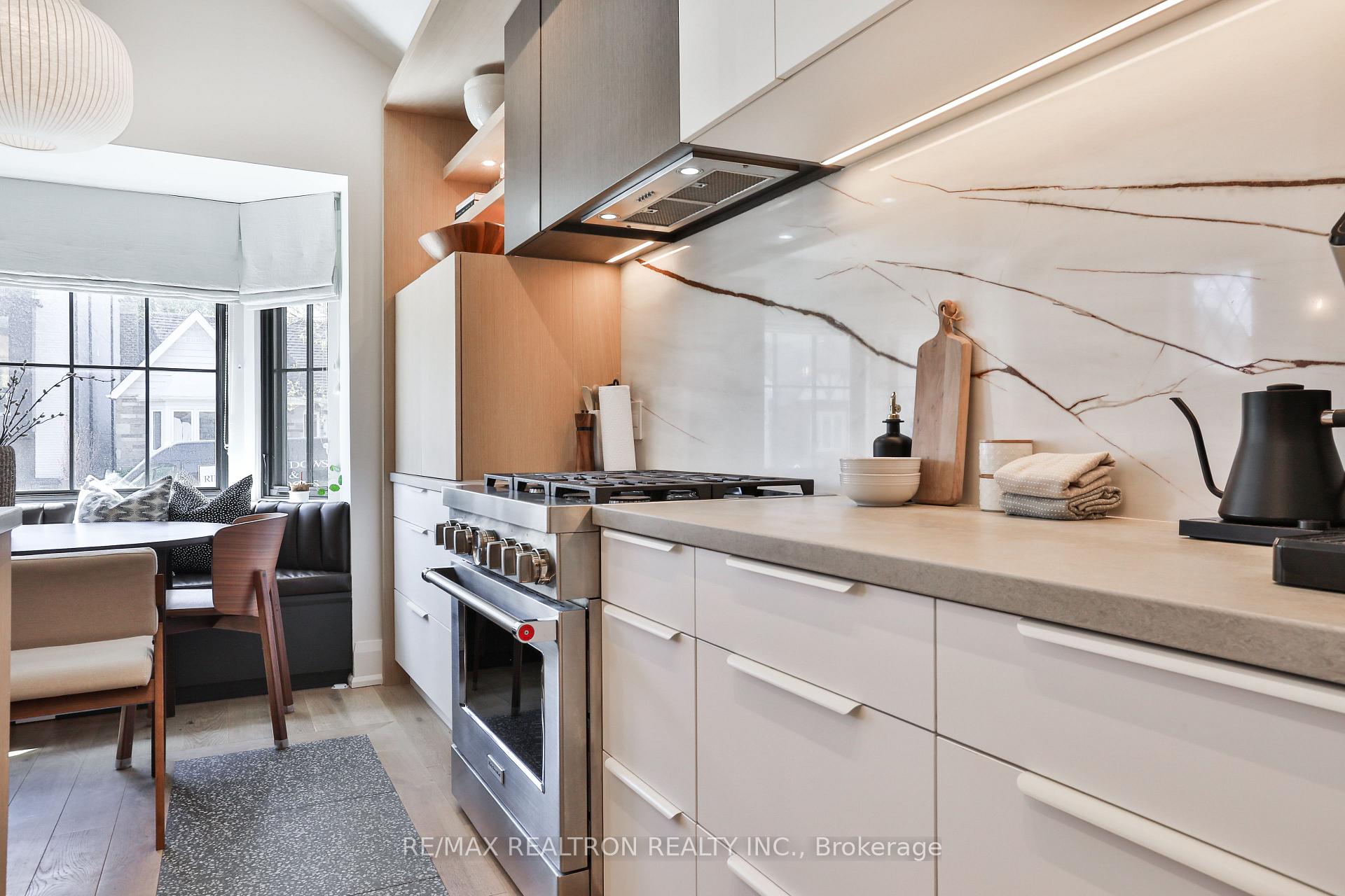 Photo 11 of 46 Gloucester Grove, Toronto, Humewood-Cedarvale — HOMEH