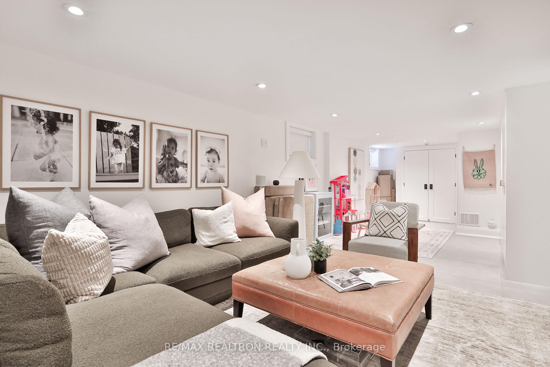 Photo 28 of 46 Gloucester Grove, Toronto, Humewood-Cedarvale — HOMEH