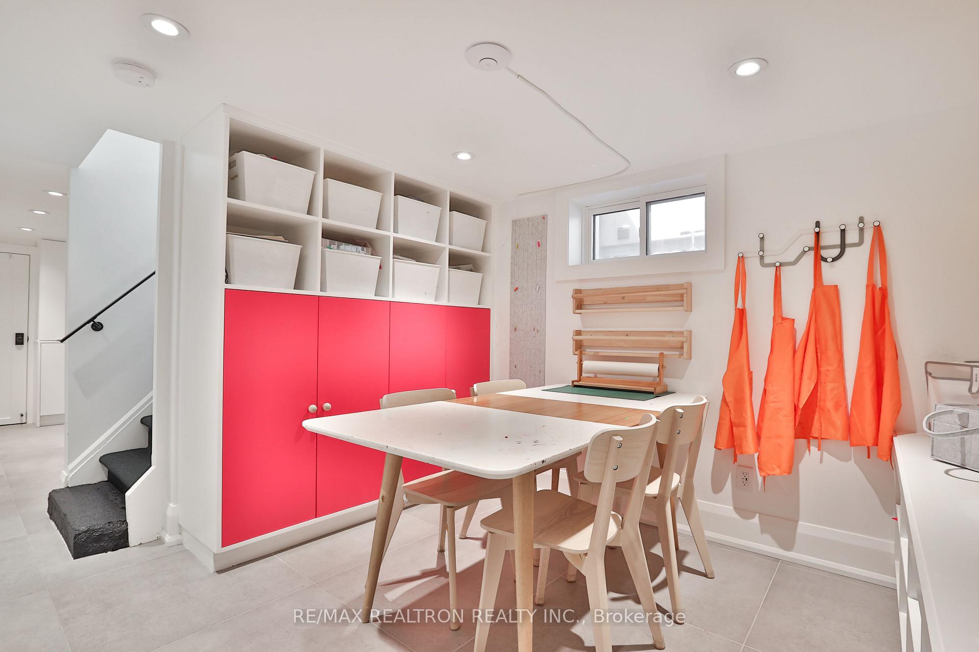 Photo 32 of 46 Gloucester Grove, Toronto, Humewood-Cedarvale — HOMEH