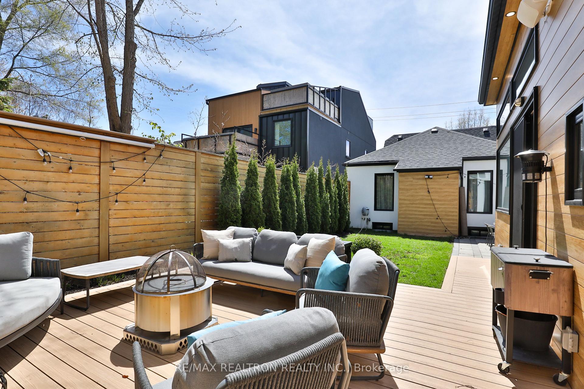 Photo 43 of 46 Gloucester Grove, Toronto, Humewood-Cedarvale — HOMEH