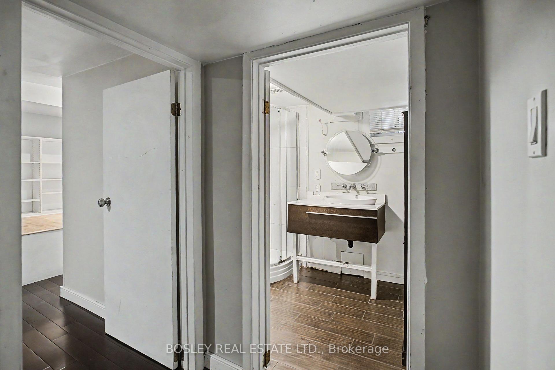 Photo 14 of Unit Lower, 254 Broadway Avenue, Toronto, Mount Pleasant East — HOMEH