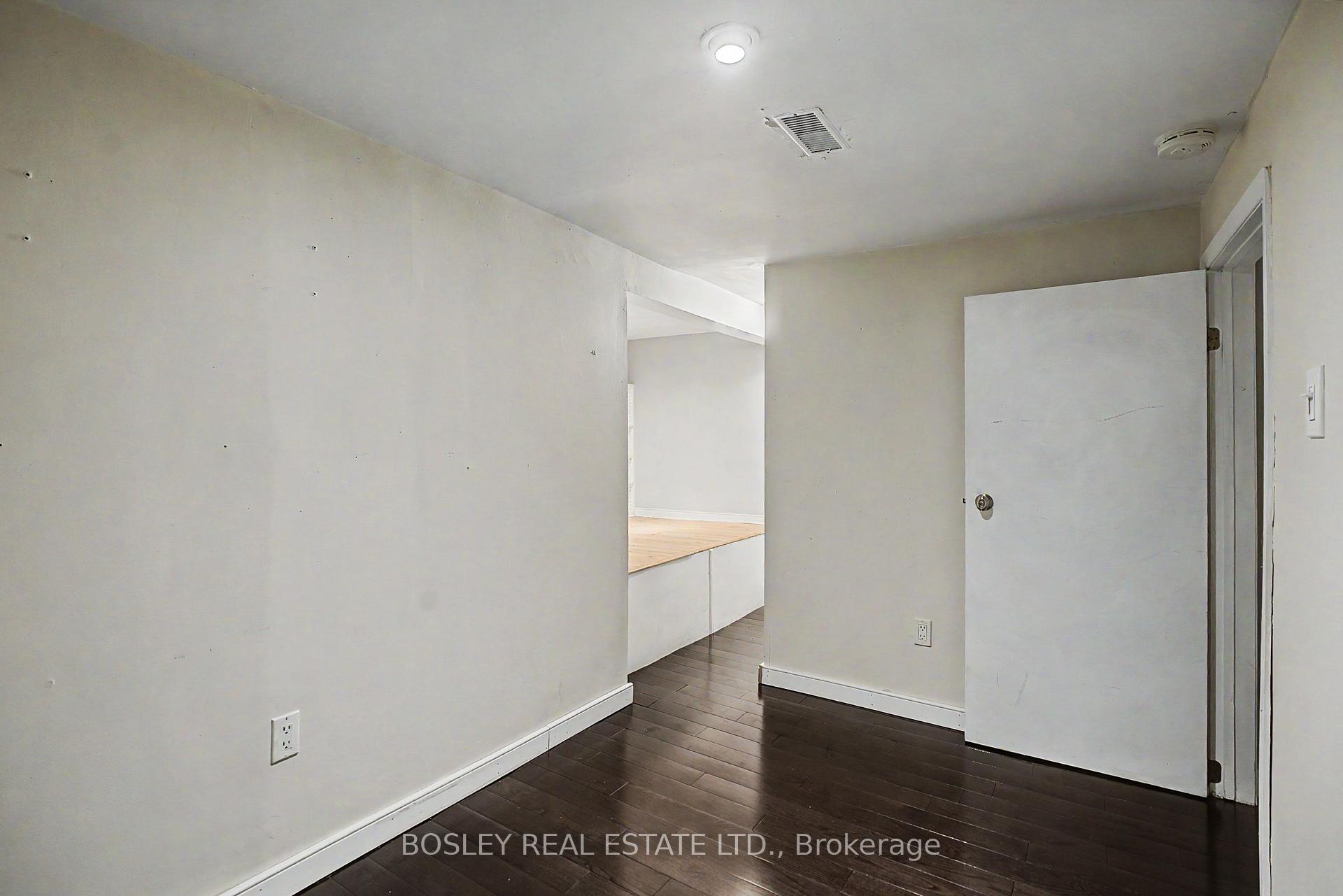 Photo 19 of Unit Lower, 254 Broadway Avenue, Toronto, Mount Pleasant East — HOMEH