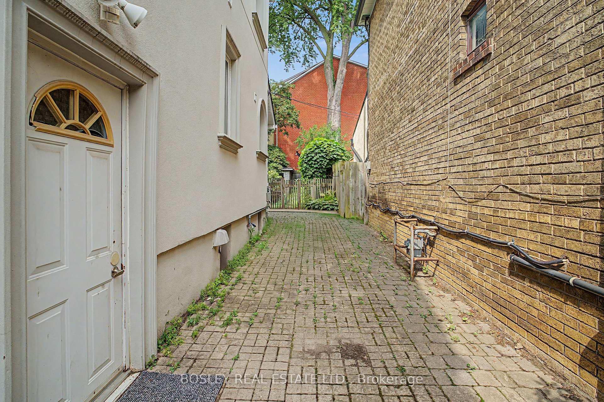 Photo 36 of Unit Lower, 254 Broadway Avenue, Toronto, Mount Pleasant East — HOMEH