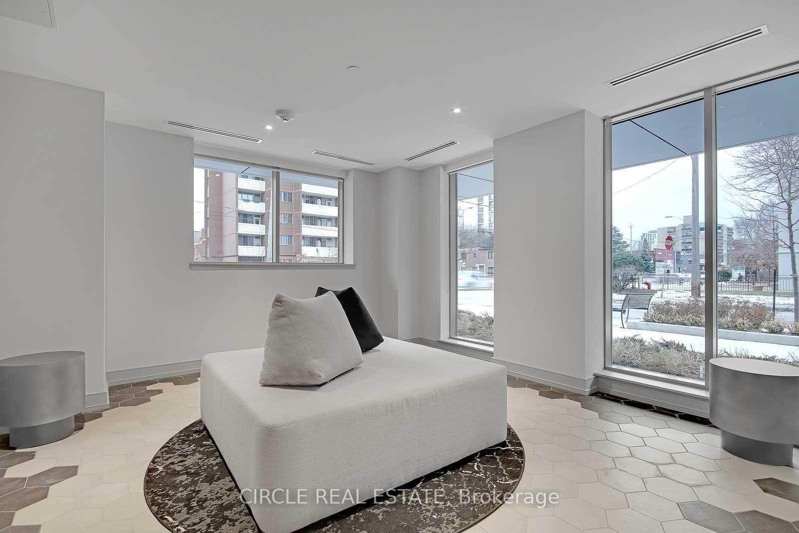 Photo 2 of Unit 701, 1 Cardiff Road, Toronto, Mount Pleasant East — HOMEH