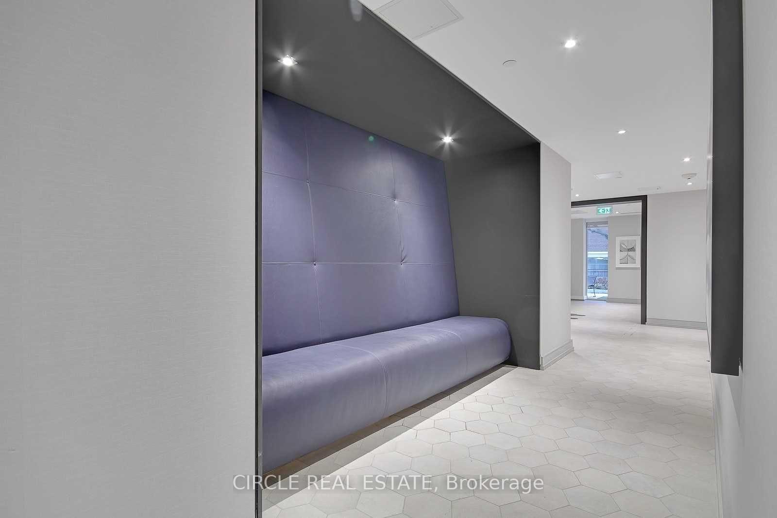 Photo 3 of Unit 701, 1 Cardiff Road, Toronto, Mount Pleasant East — HOMEH