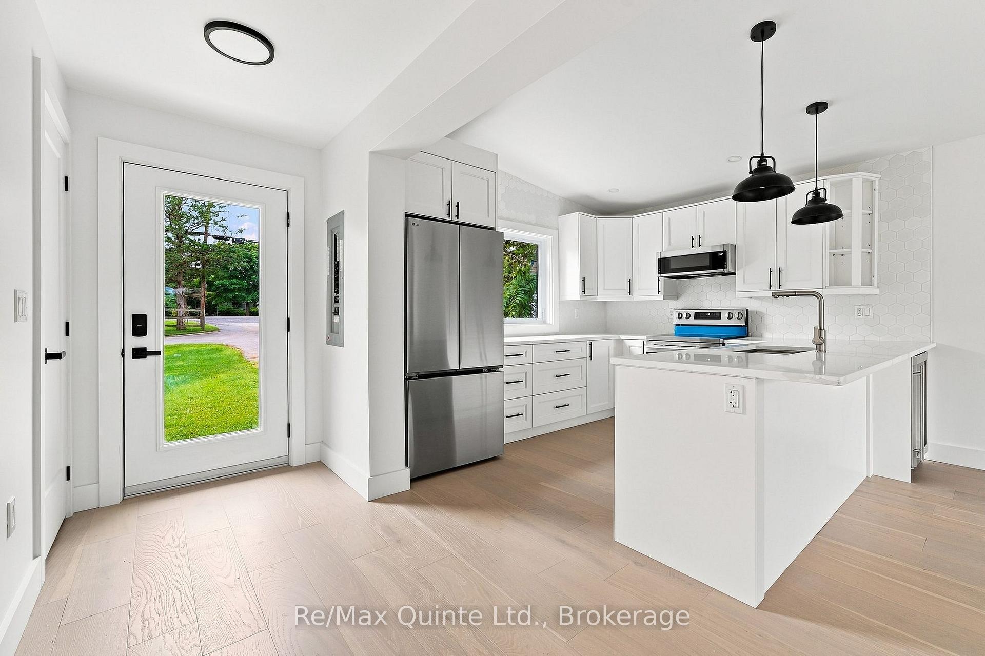 Photo 5 of 417 County Road 28, Prince Edward County, Ameliasburgh — HOMEH