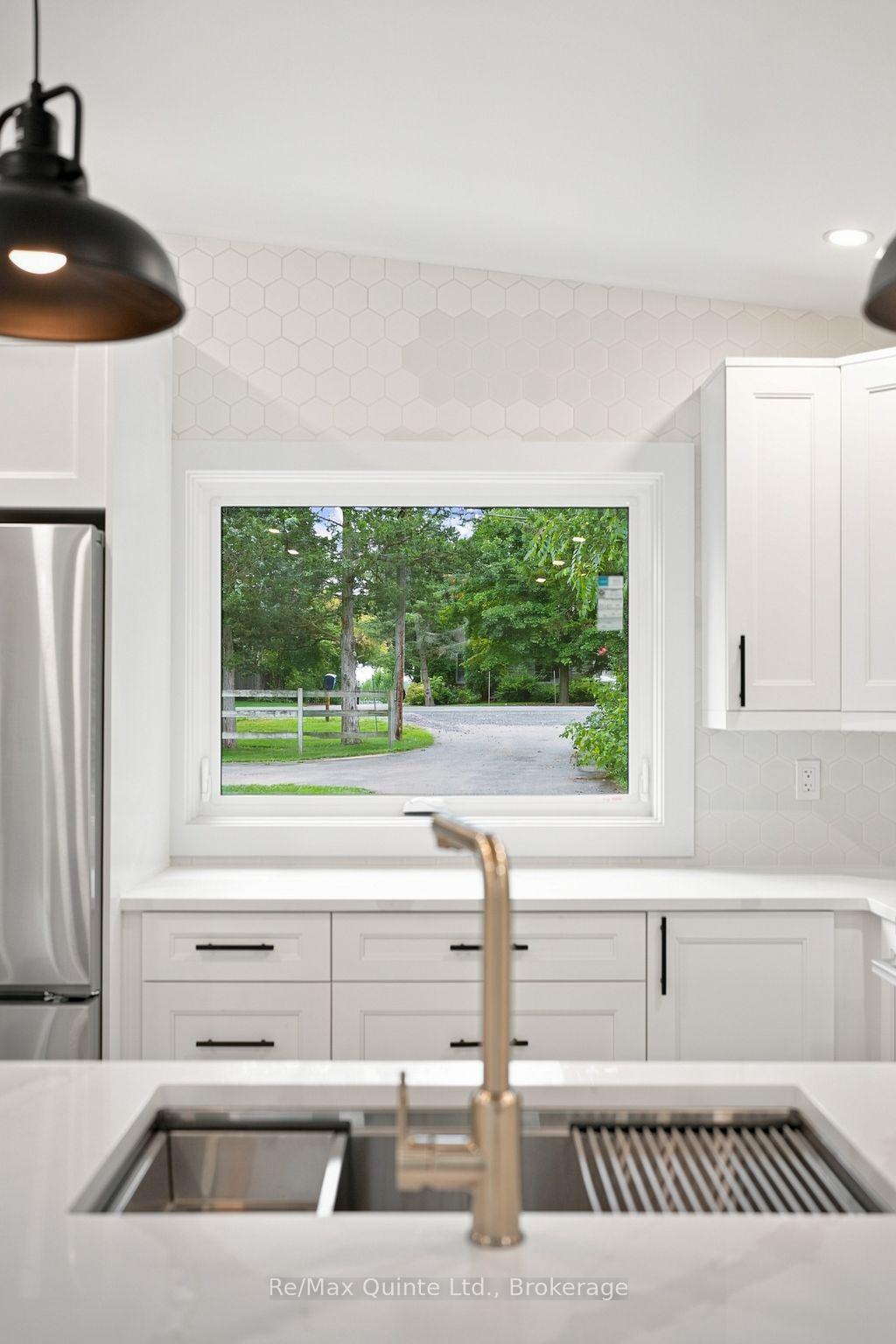 Photo 12 of 417 County Road 28, Prince Edward County, Ameliasburgh — HOMEH