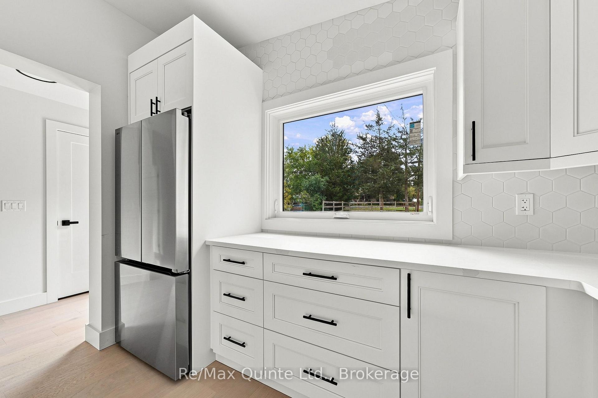 Photo 19 of 417 County Road 28, Prince Edward County, Ameliasburgh — HOMEH