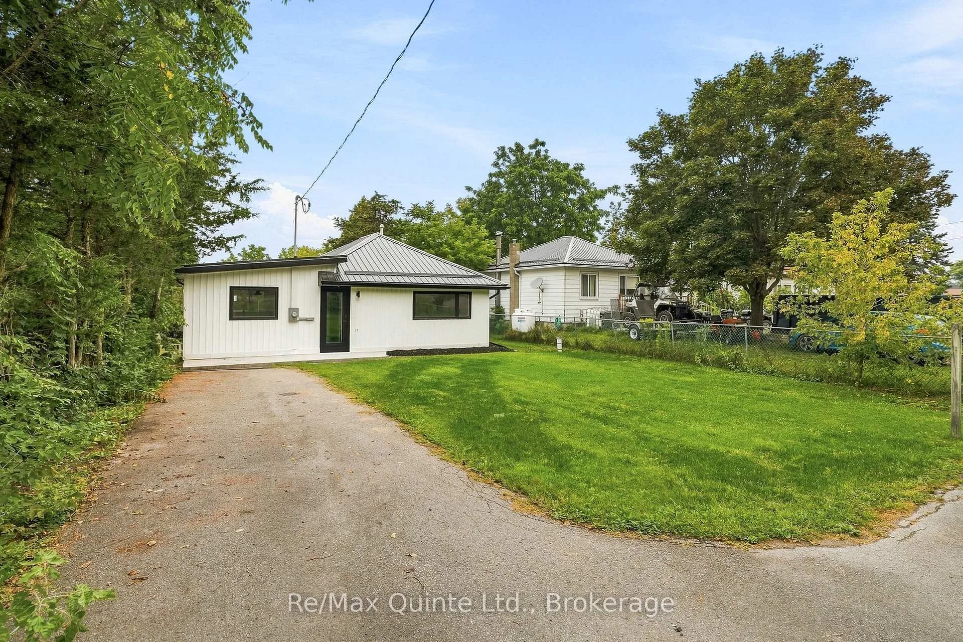 Photo 4 of 417 County Road 28, Prince Edward County, Ameliasburgh — HOMEH