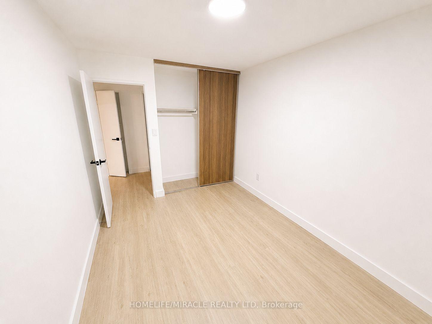 Photo 6 of Unit 416, 5 Shady Golf Way, Toronto, Flemingdon Park — HOMEH